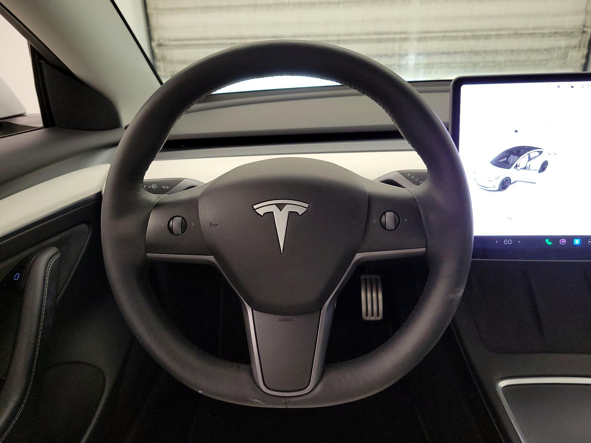 Thumbnail: 2022 Tesla Model 3 - 10