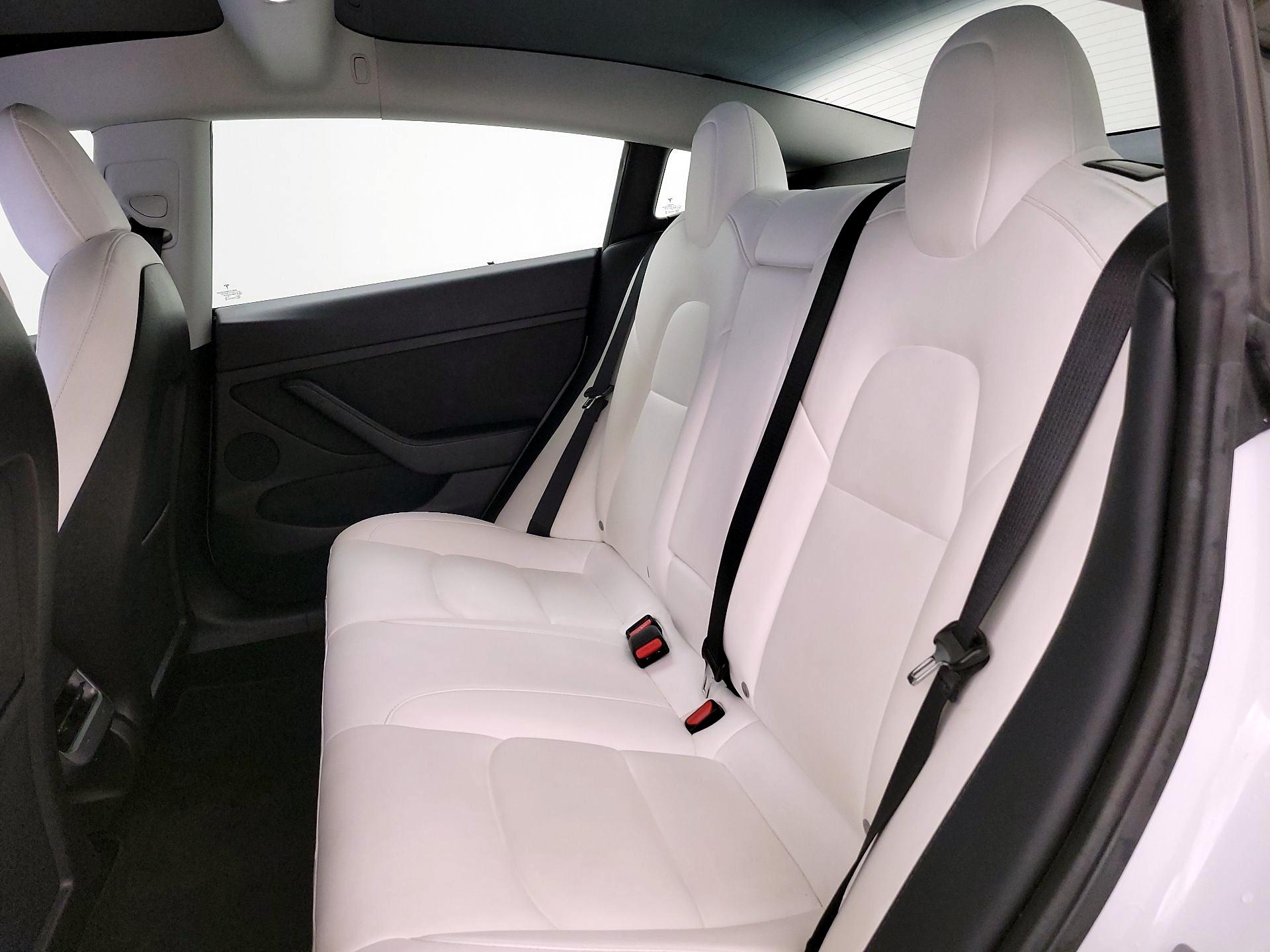 Thumbnail: 2022 Tesla Model 3 - 18