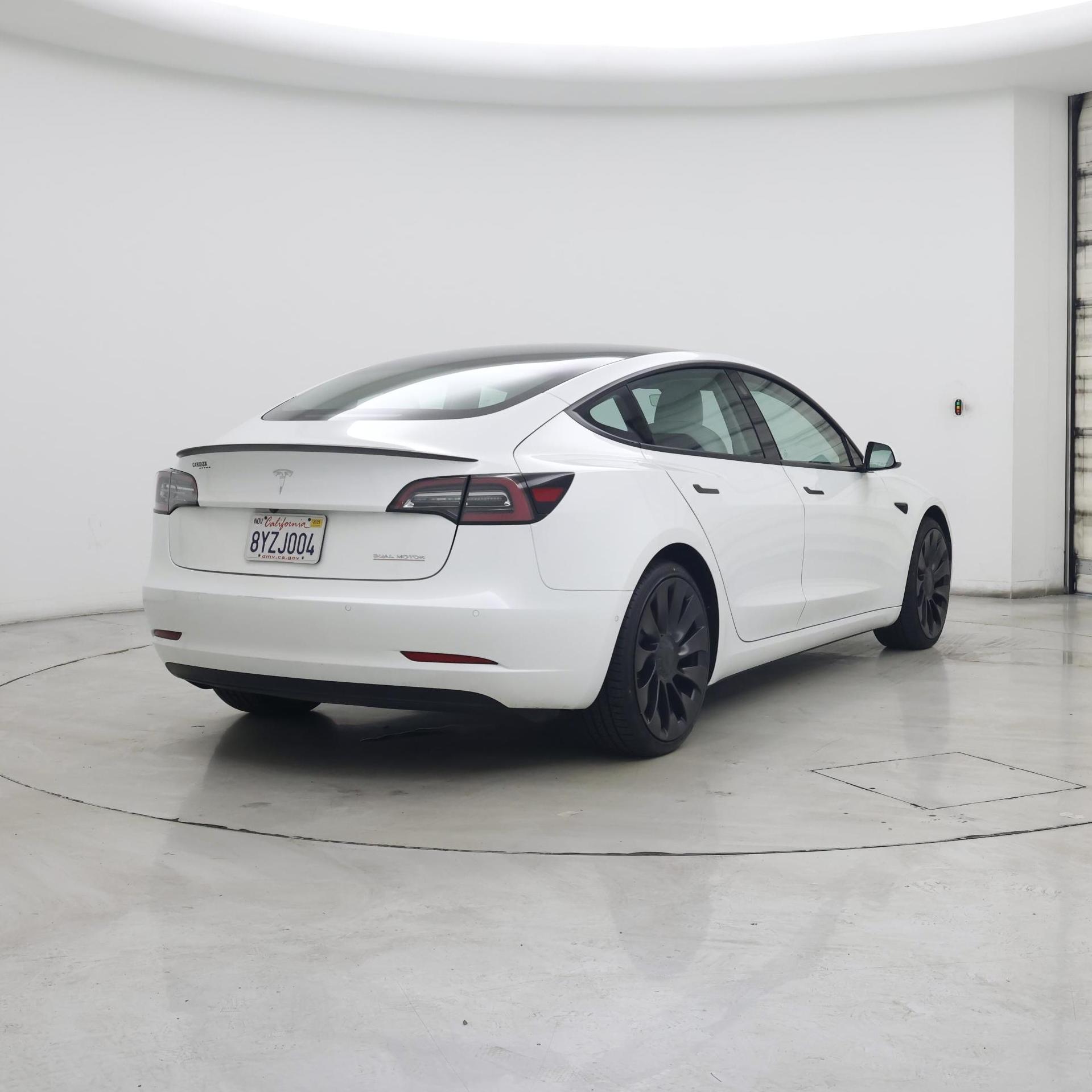 Thumbnail: 2022 Tesla Model 3 - 8