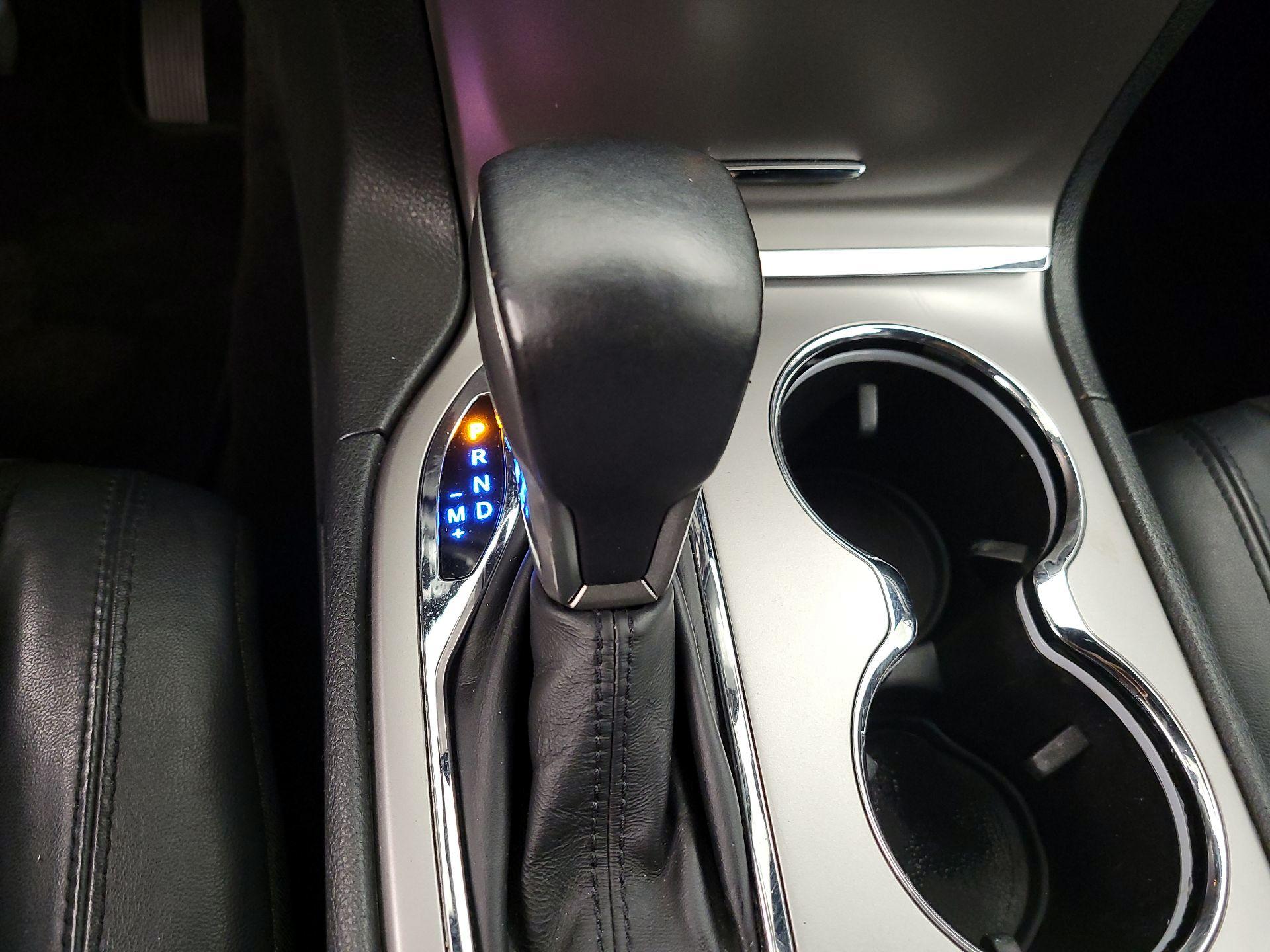 Thumbnail: 2018 Jeep Grand Cherokee - 16