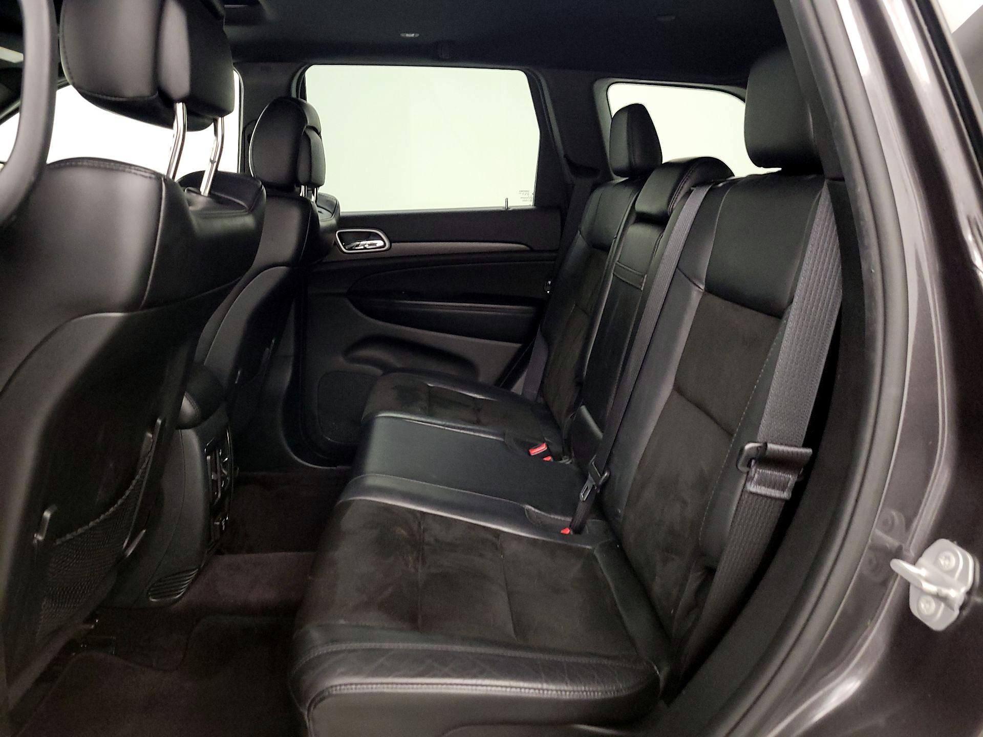 Thumbnail: 2018 Jeep Grand Cherokee - 17