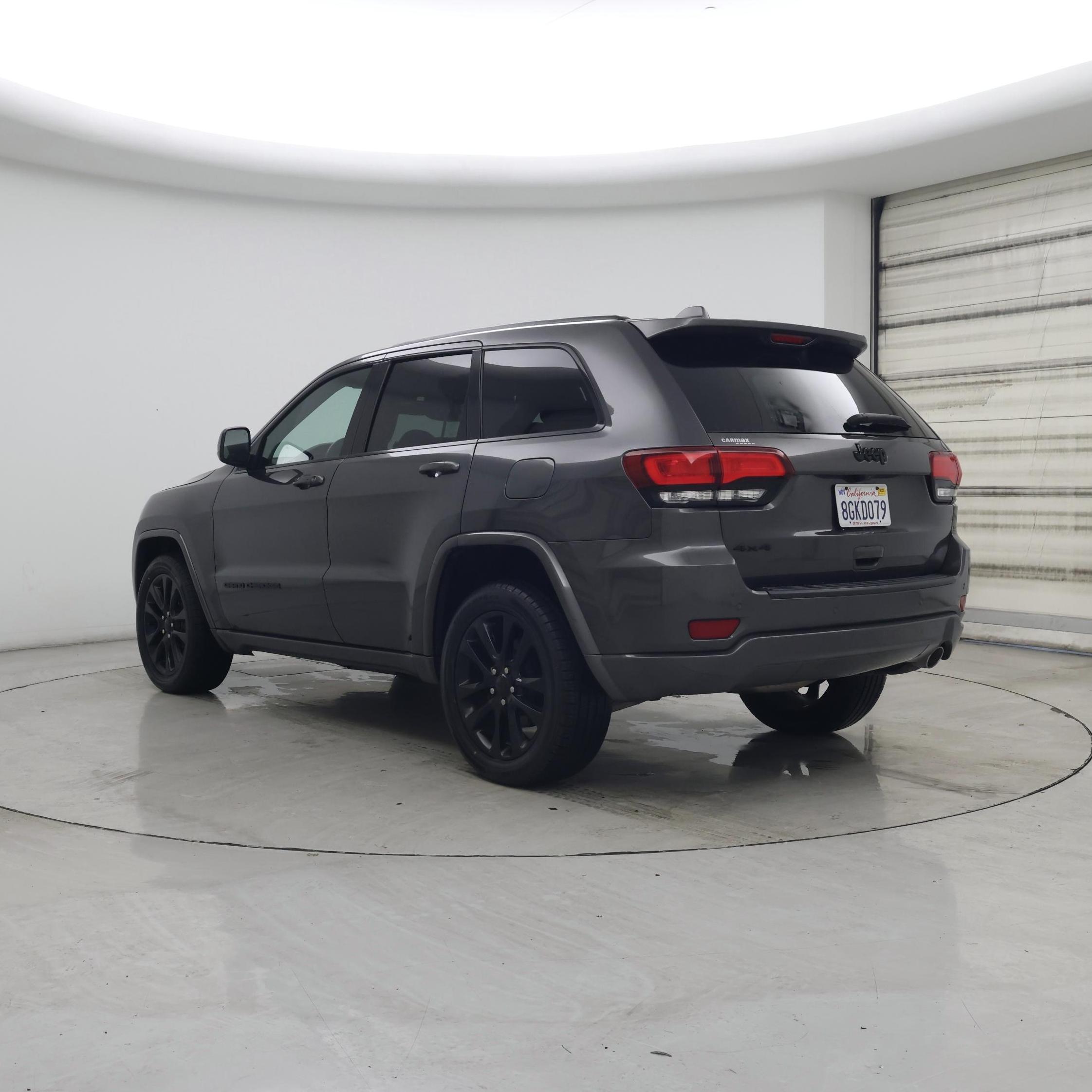 Thumbnail: 2018 Jeep Grand Cherokee - 2