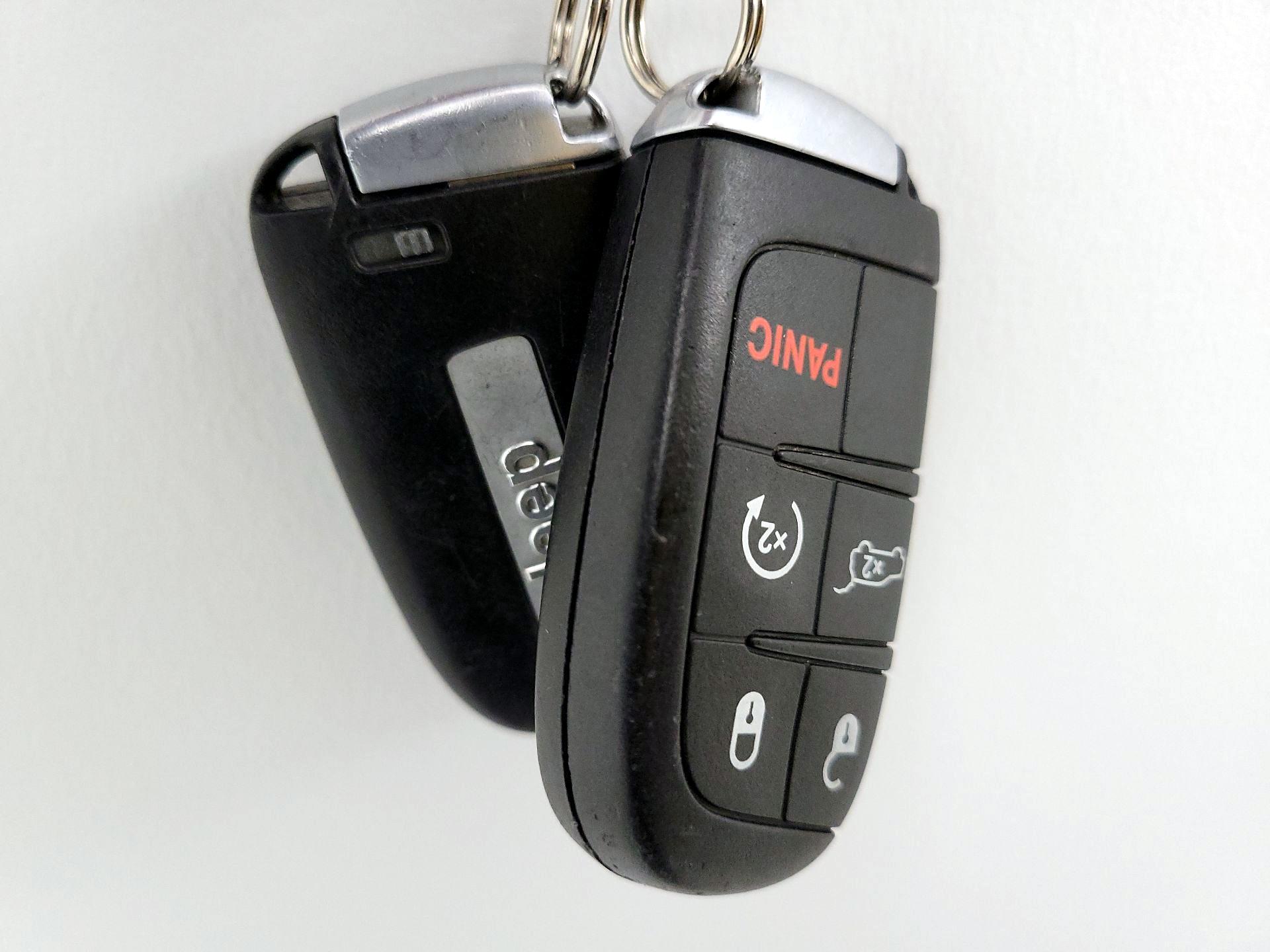 Thumbnail: 2018 Jeep Grand Cherokee - 20