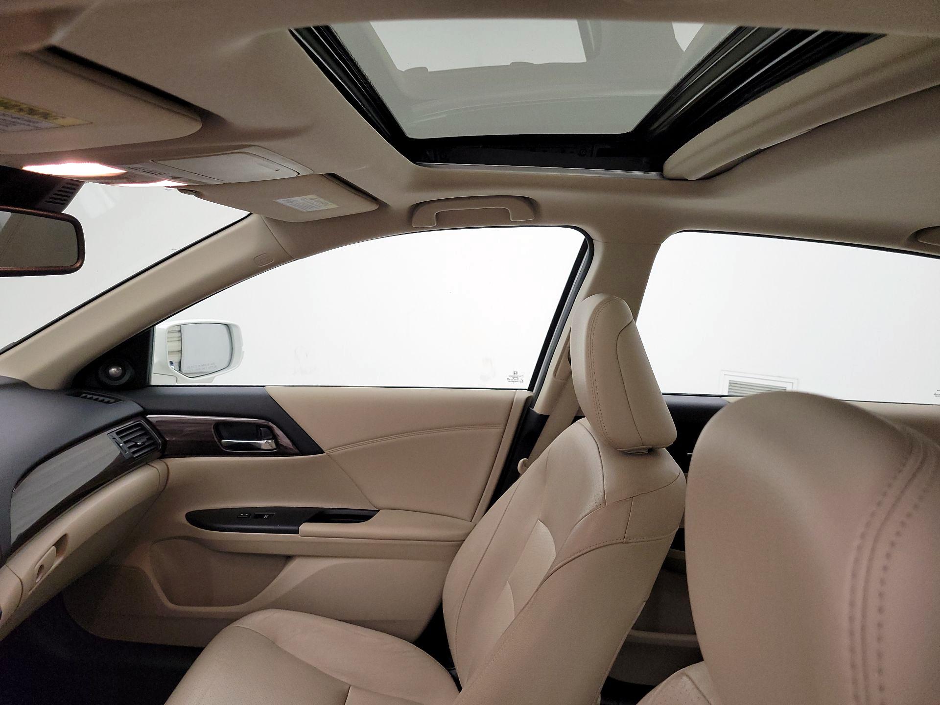 Thumbnail: 2016 Honda Accord - 20