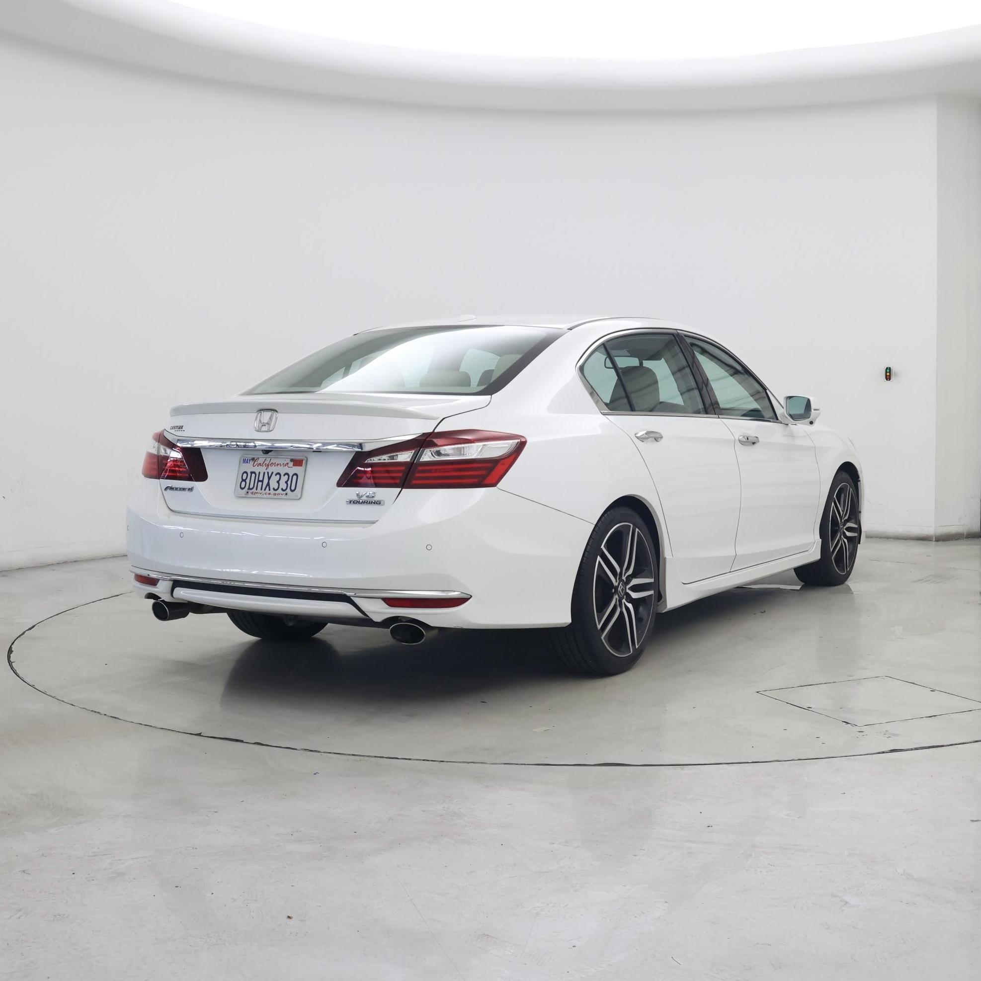 Thumbnail: 2016 Honda Accord - 8
