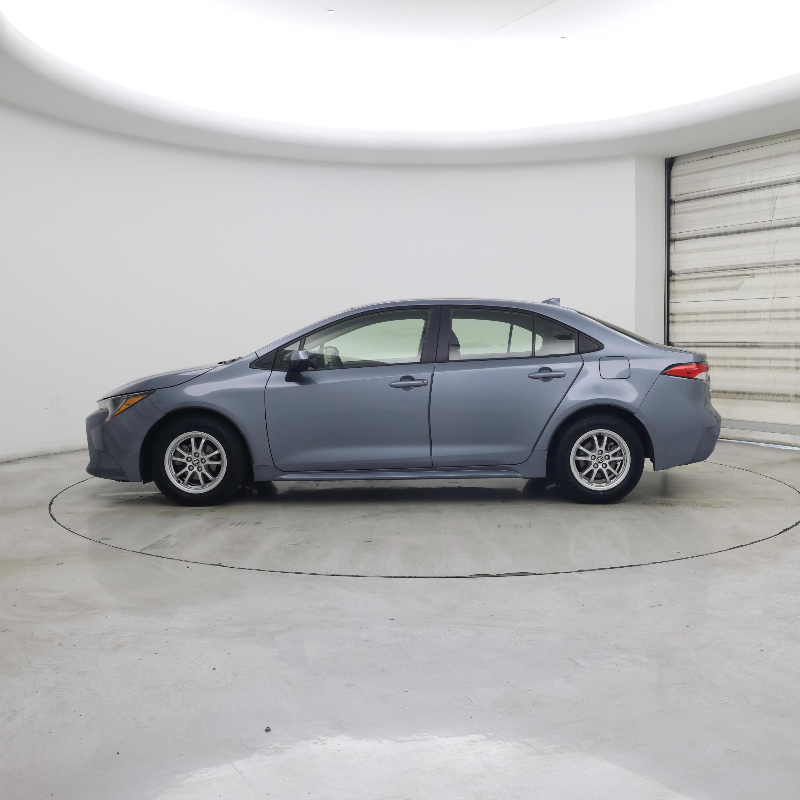 Thumbnail: 2022 Toyota Corolla - 3