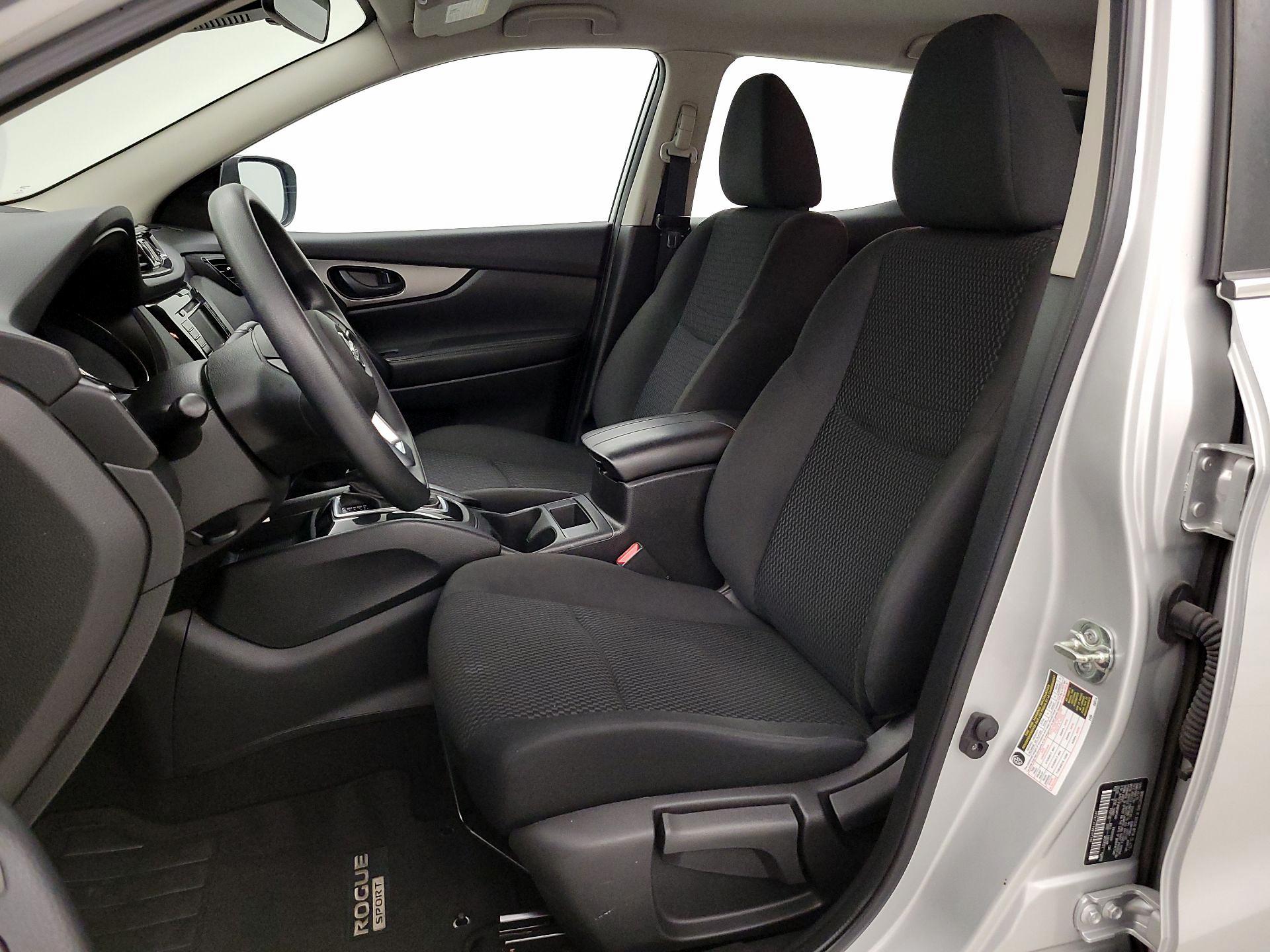 Thumbnail: 2022 Nissan Rogue Sport - 11