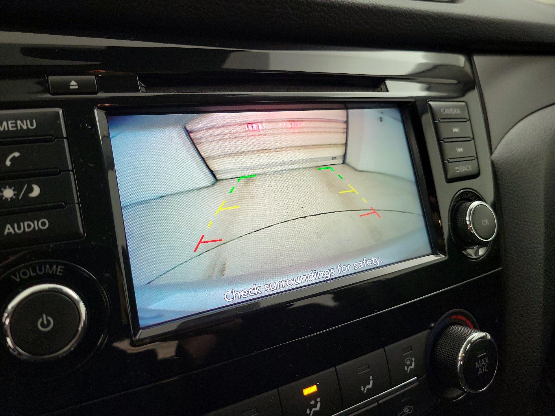 Thumbnail: 2022 Nissan Rogue Sport - 14