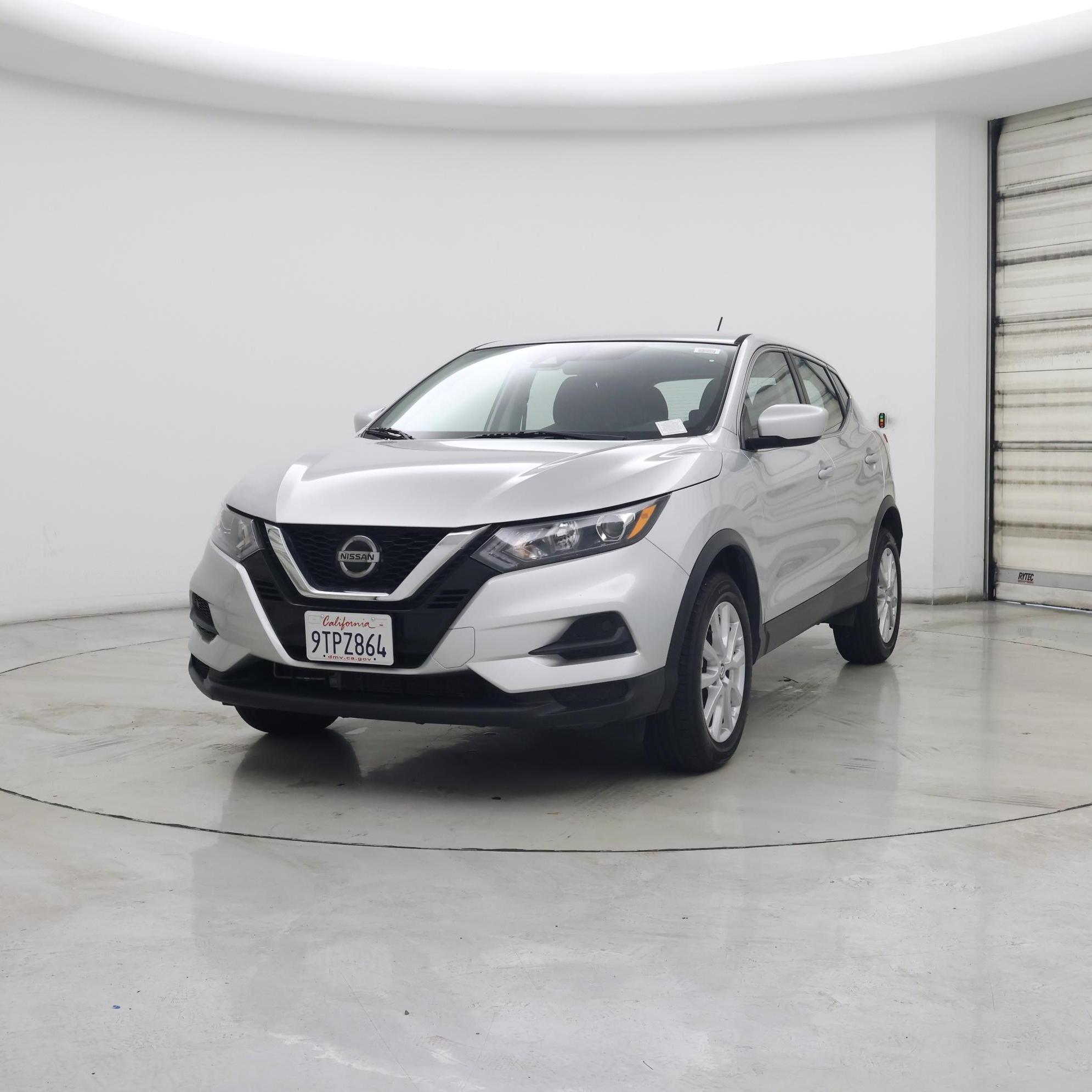 Thumbnail: 2022 Nissan Rogue Sport - 4