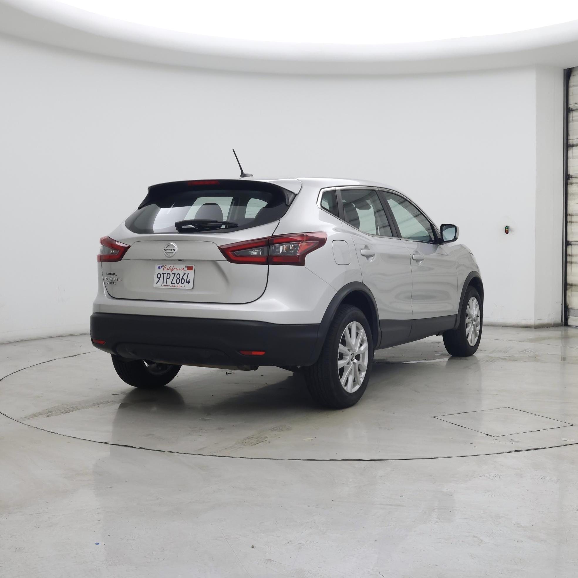 Thumbnail: 2022 Nissan Rogue Sport - 8