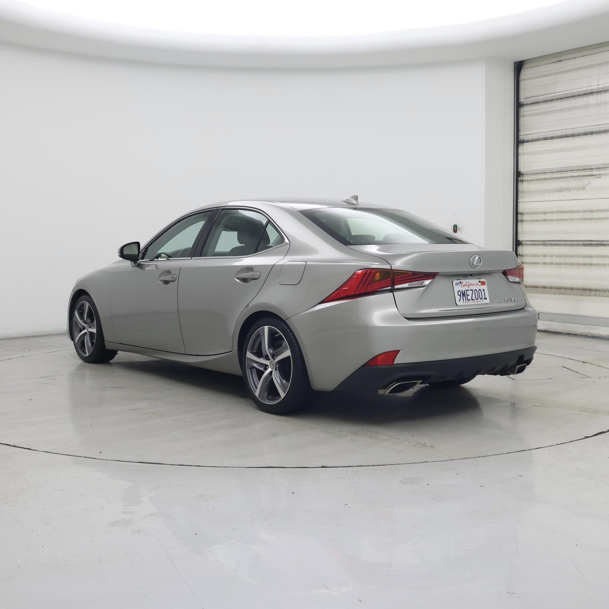 Thumbnail: 2018 Lexus IS - 2