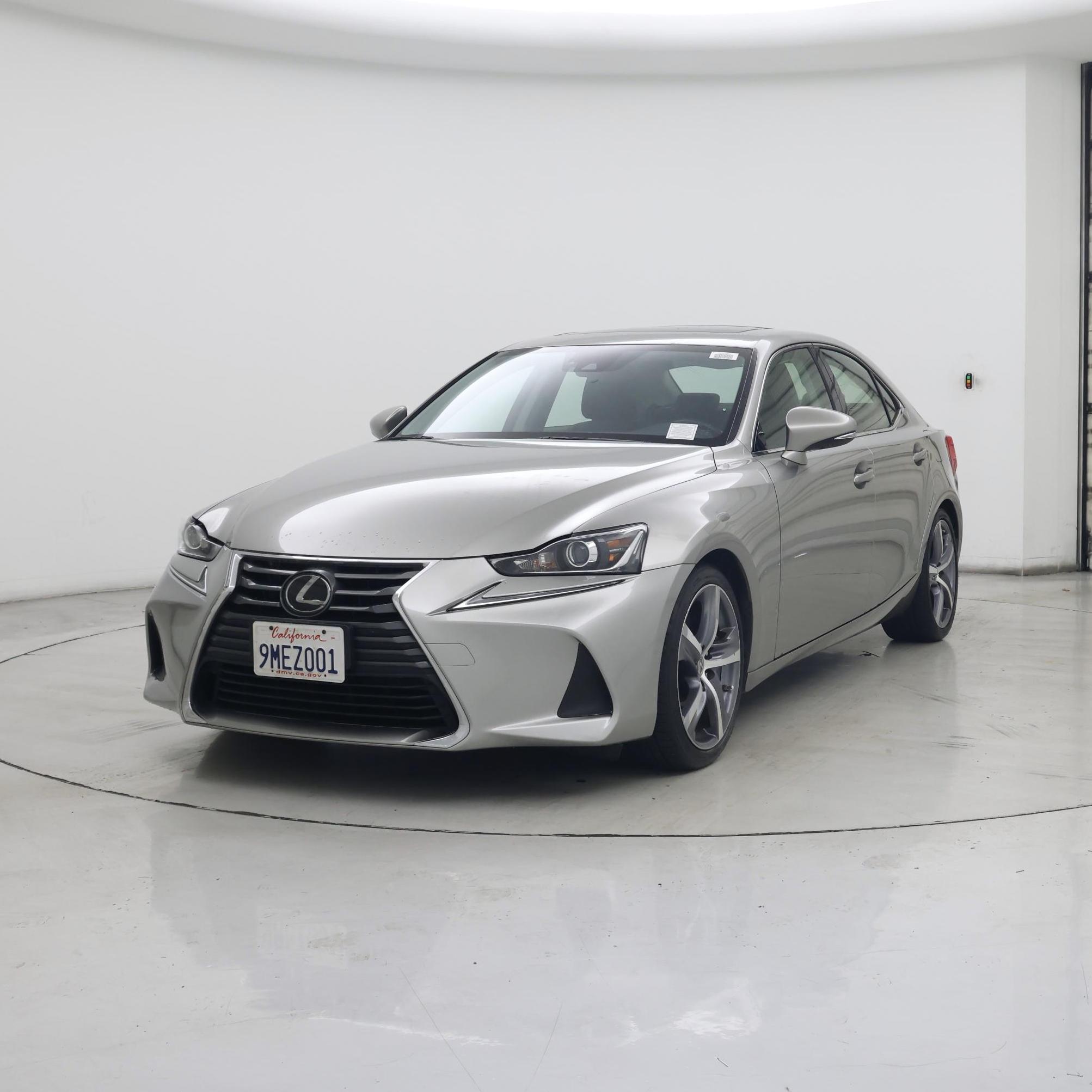 Thumbnail: 2018 Lexus IS - 4