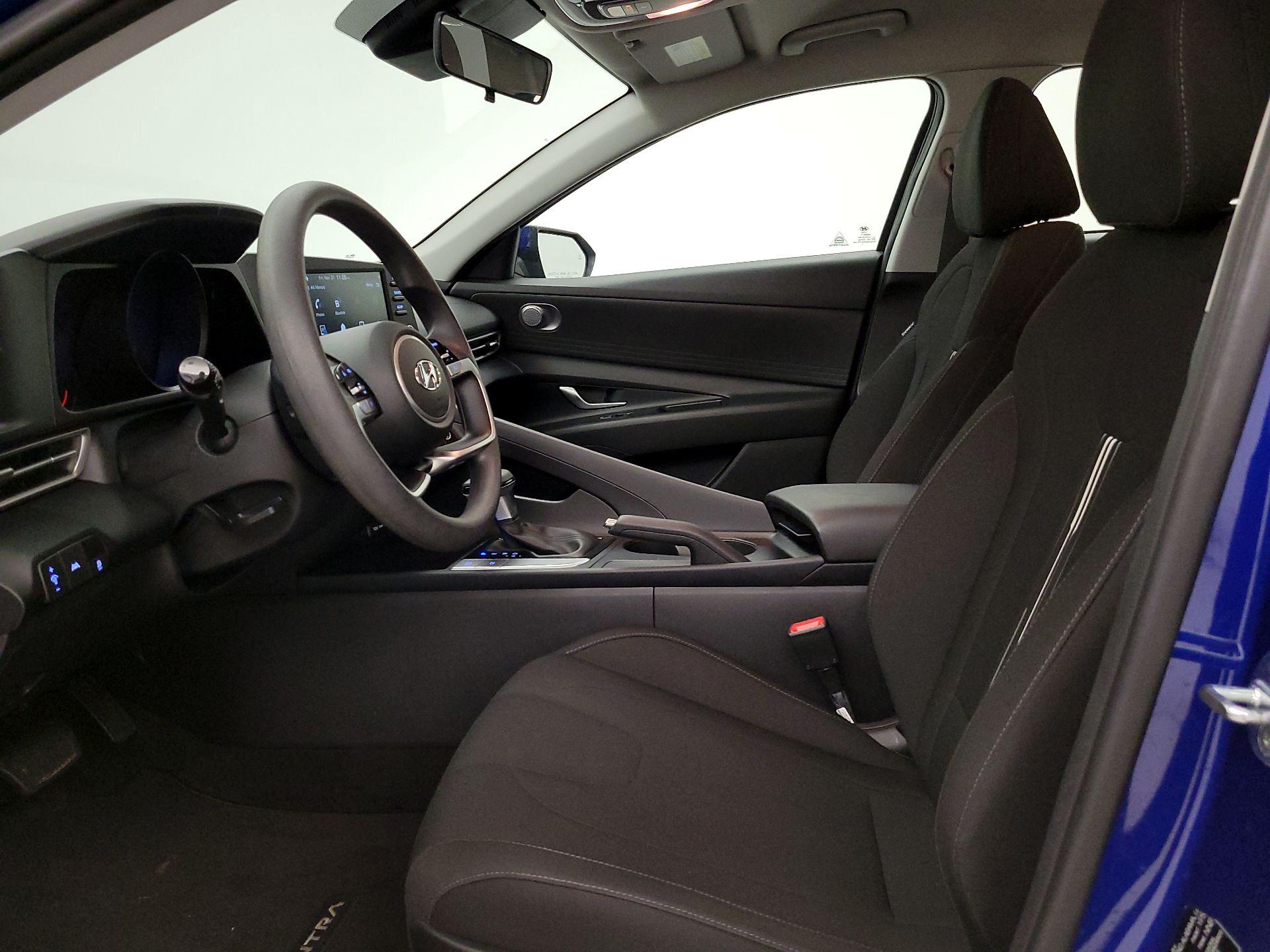 Thumbnail: 2023 Hyundai Elantra - 11