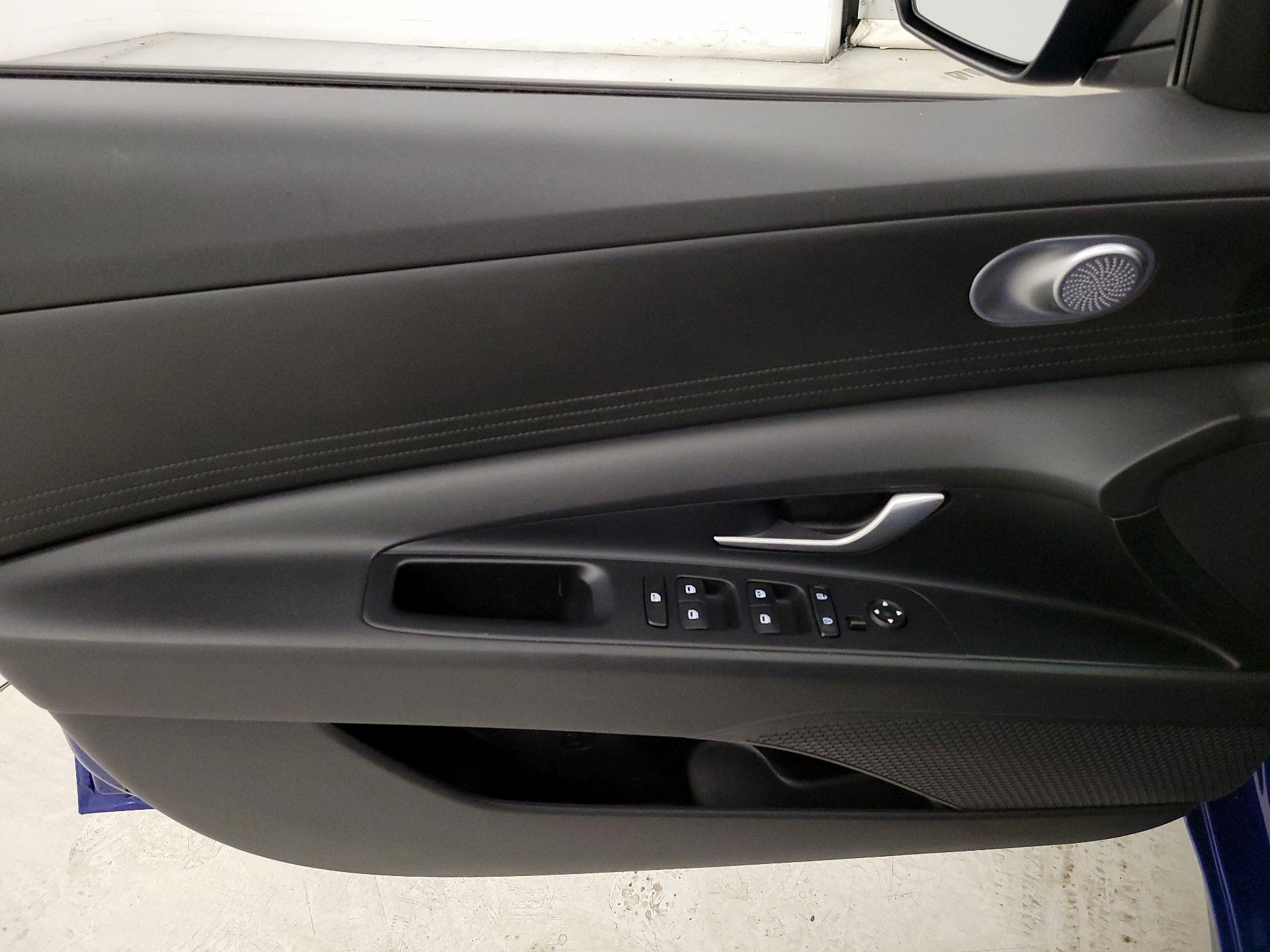 Thumbnail: 2023 Hyundai Elantra - 12