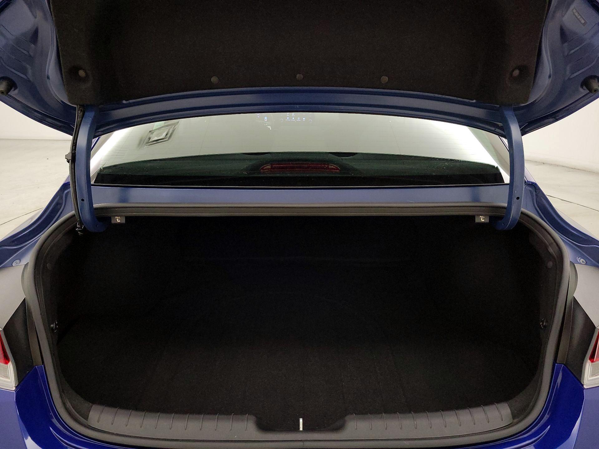 Thumbnail: 2023 Hyundai Elantra - 20