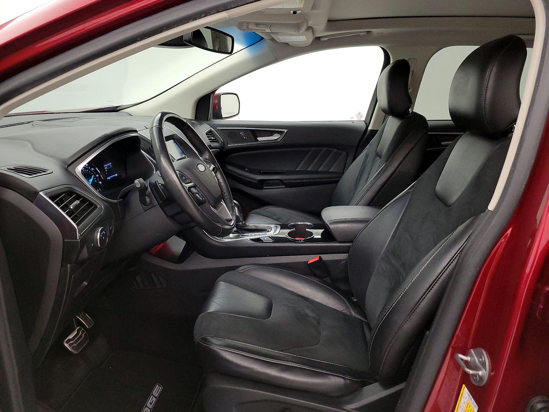 Thumbnail: 2015 Ford Edge - 11