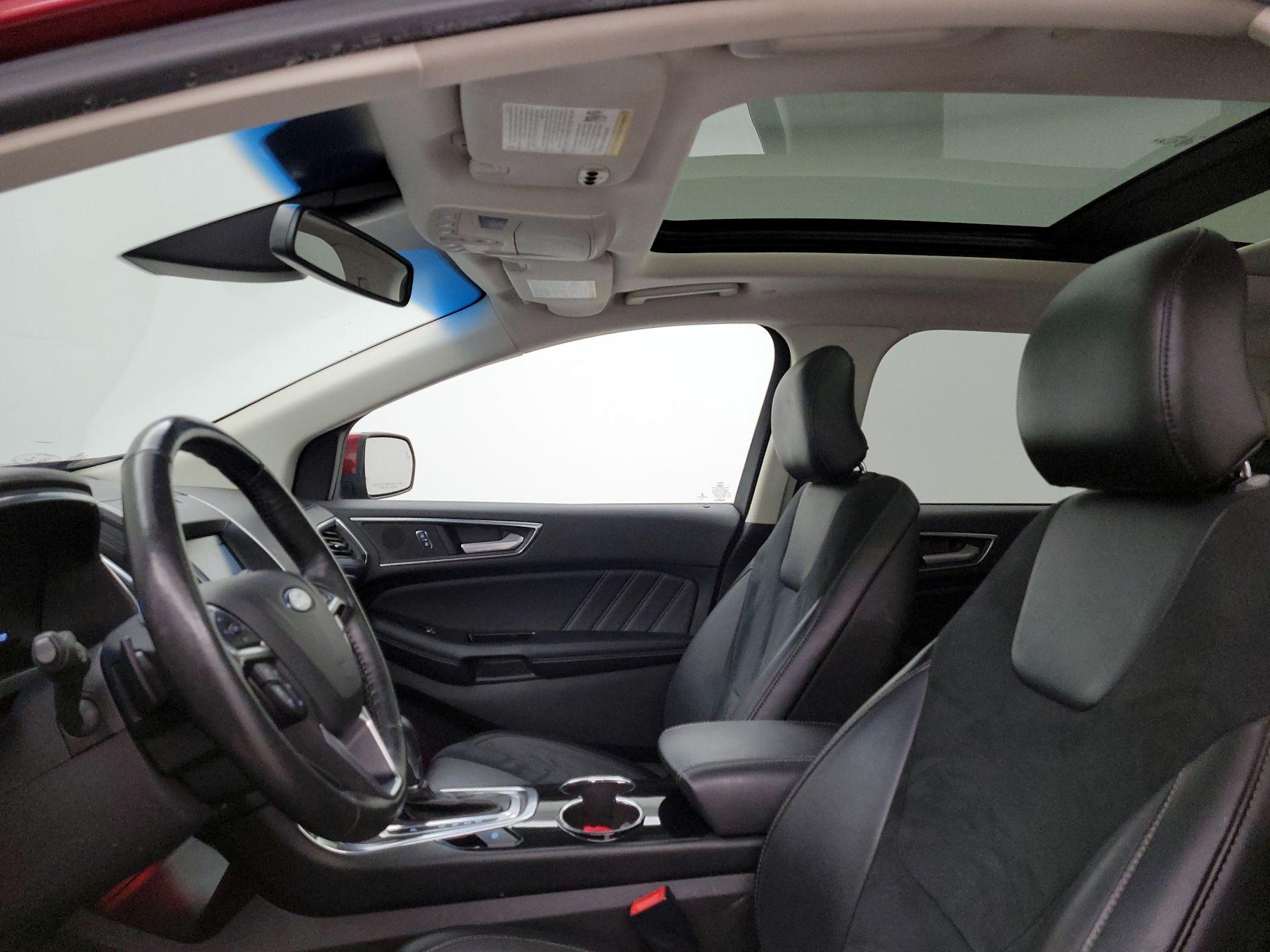 Thumbnail: 2015 Ford Edge - 19