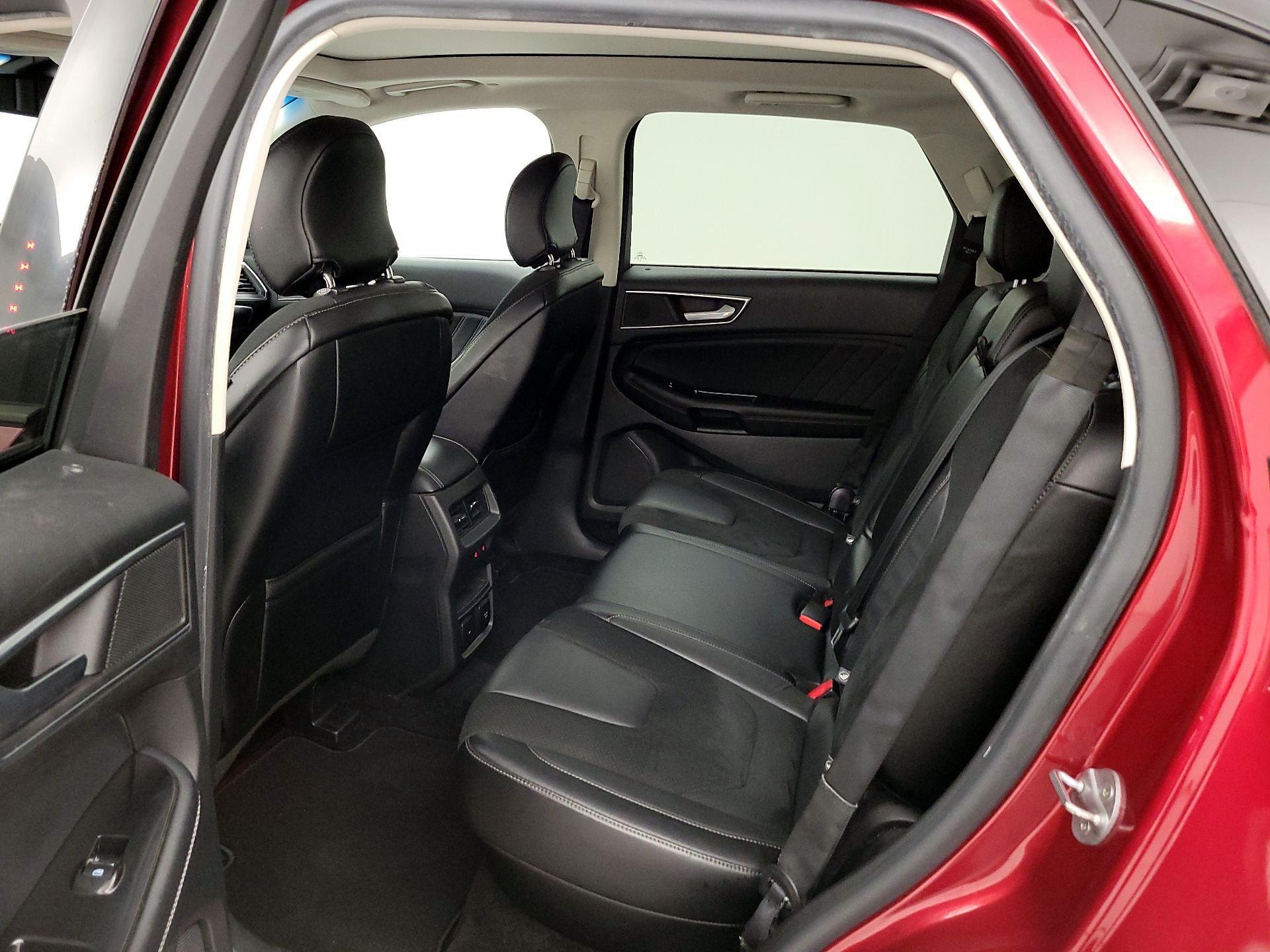 Thumbnail: 2015 Ford Edge - 20