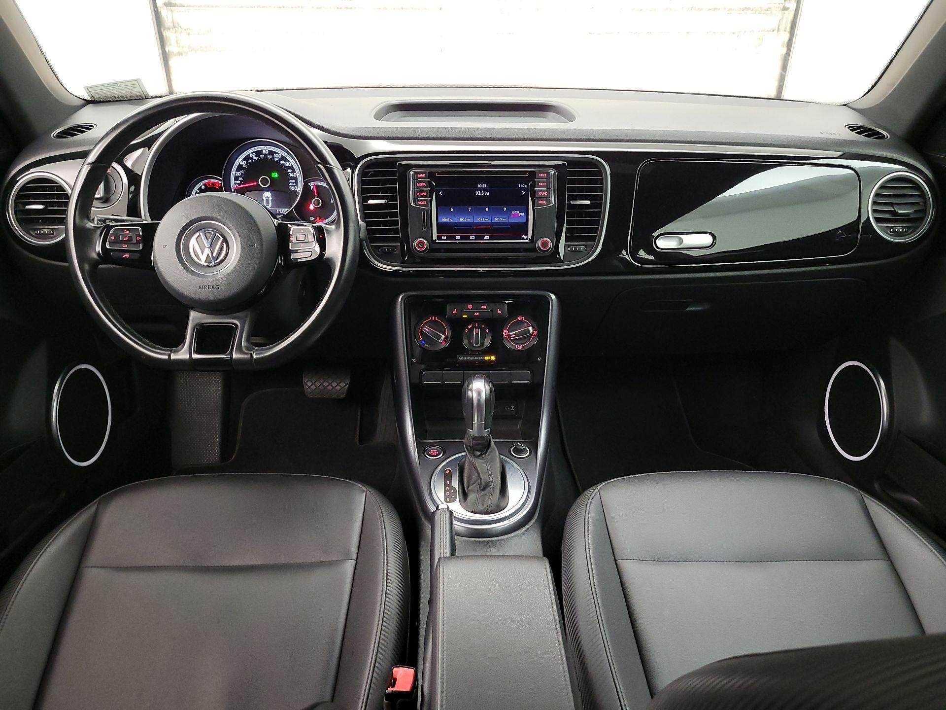 Thumbnail: 2017 Volkswagen Beetle - 9