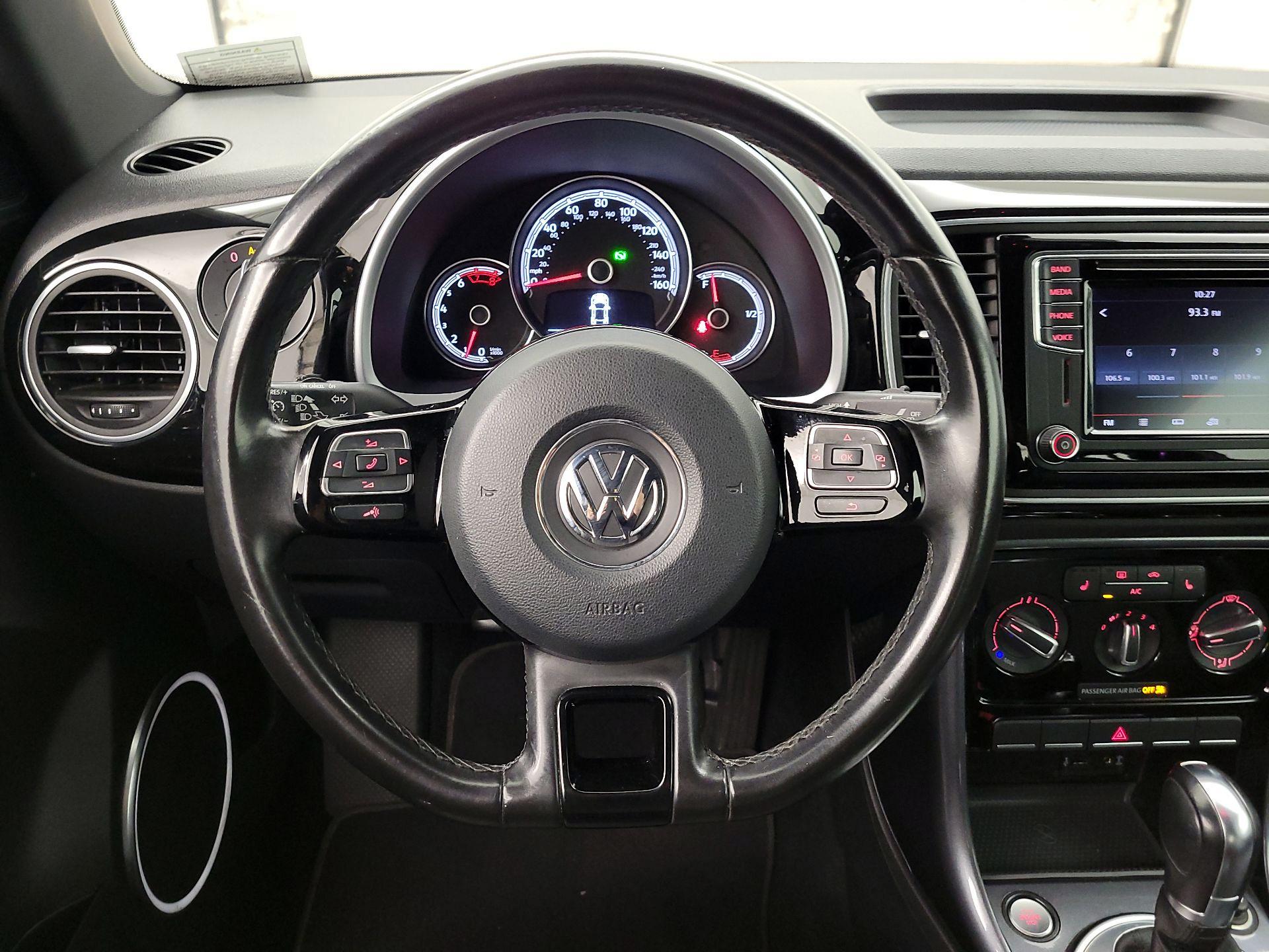 Thumbnail: 2017 Volkswagen Beetle - 10