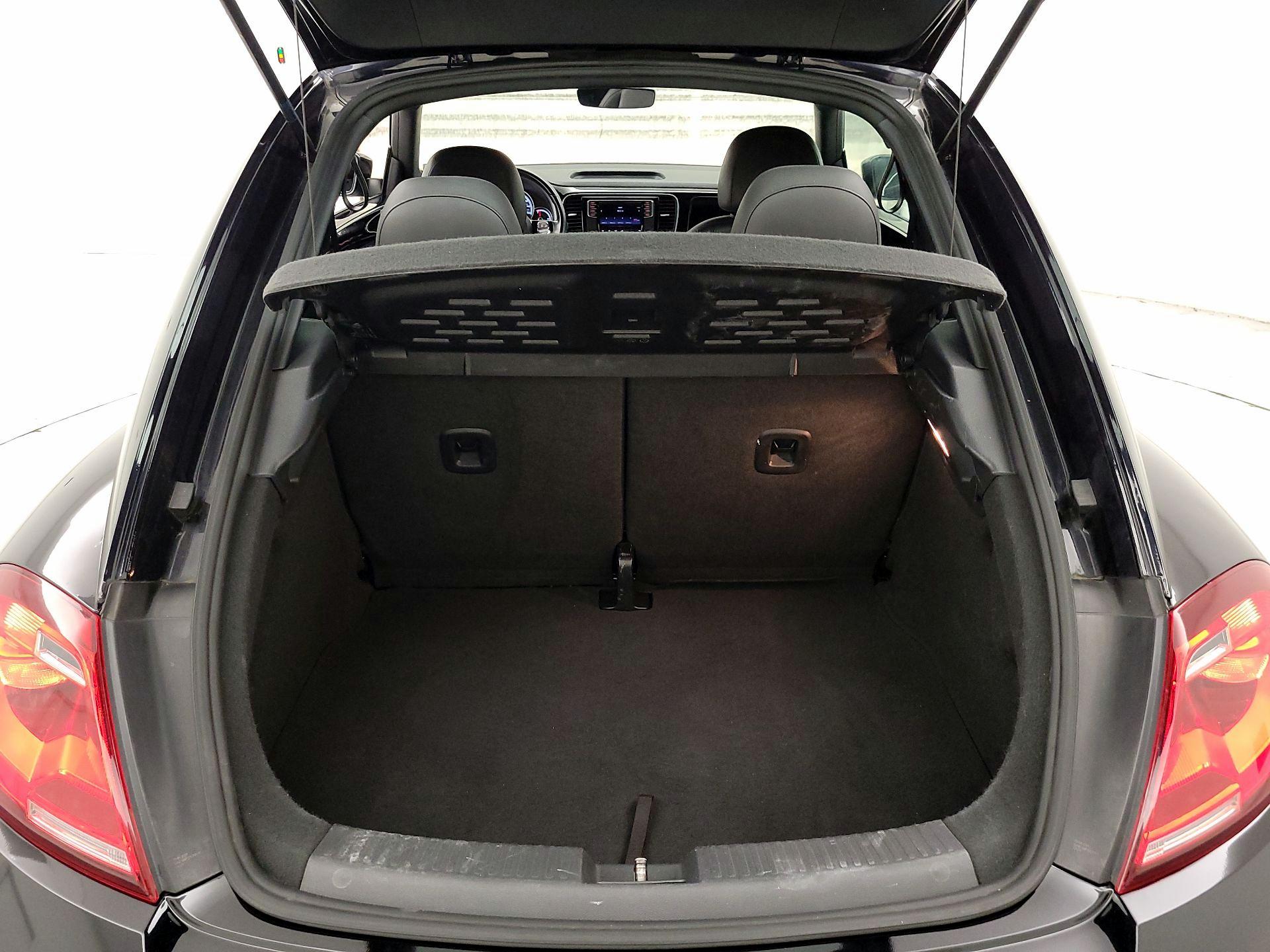 Thumbnail: 2017 Volkswagen Beetle - 19