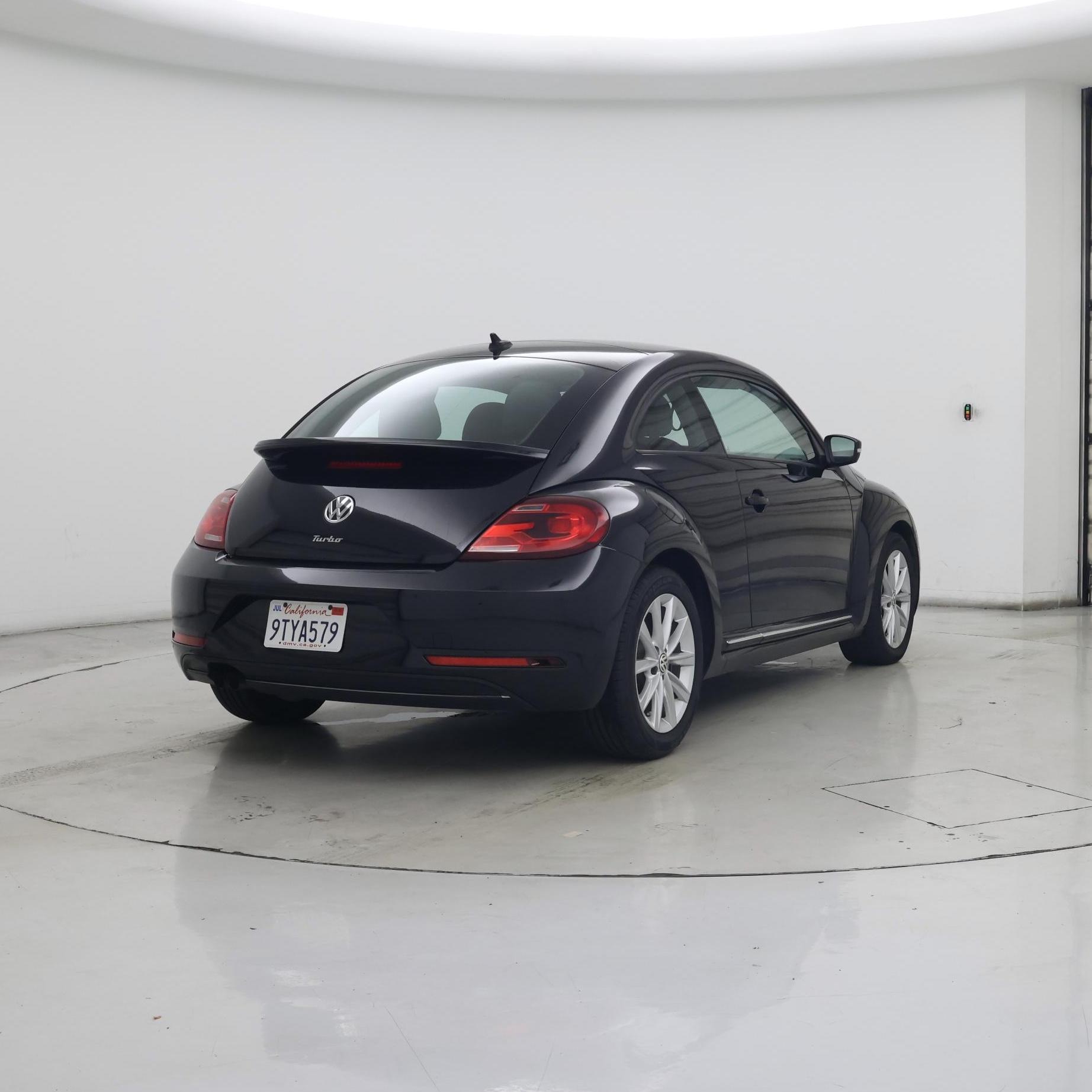 Thumbnail: 2017 Volkswagen Beetle - 8