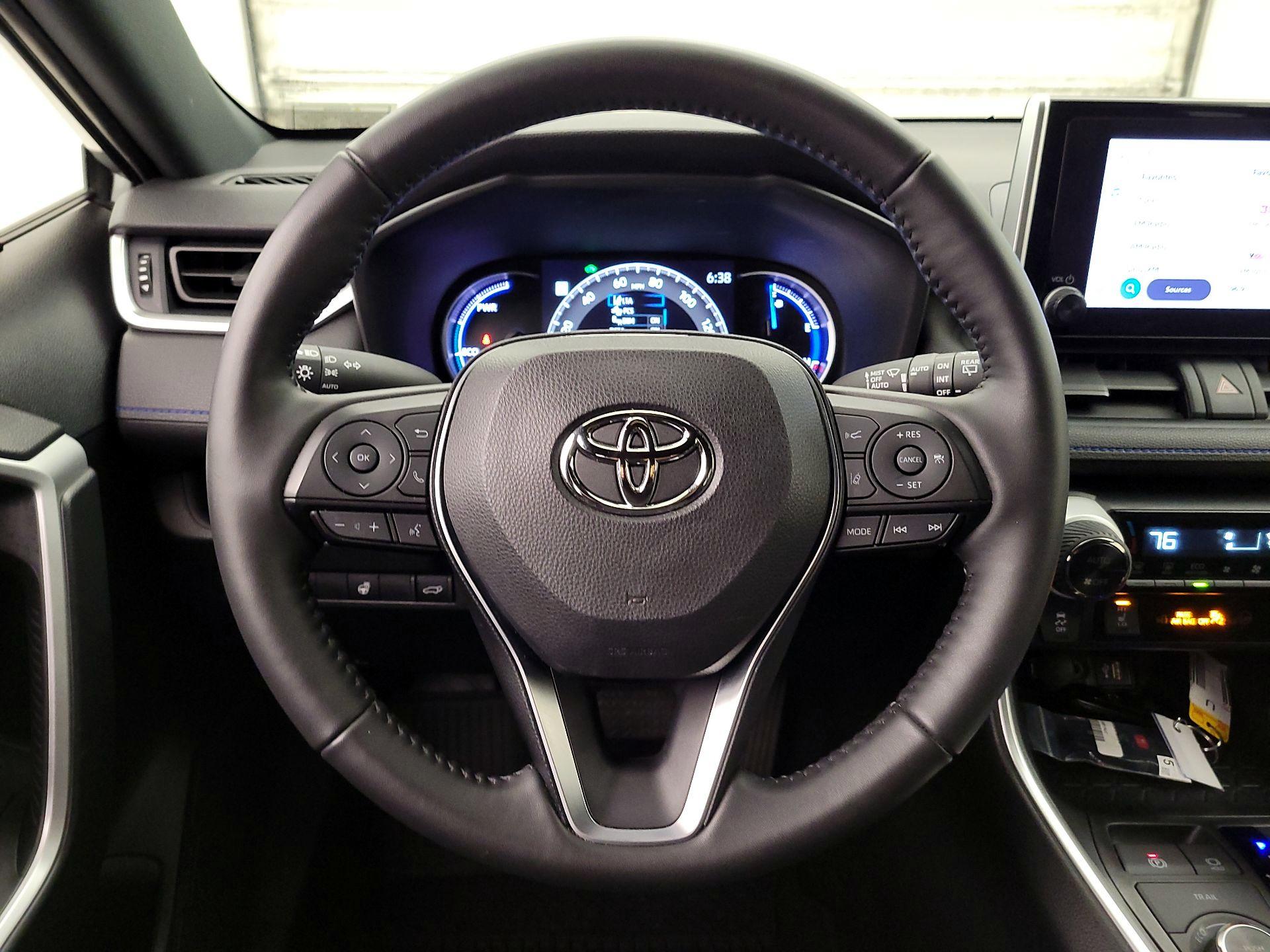 Thumbnail: 2023 Toyota RAV4 - 10