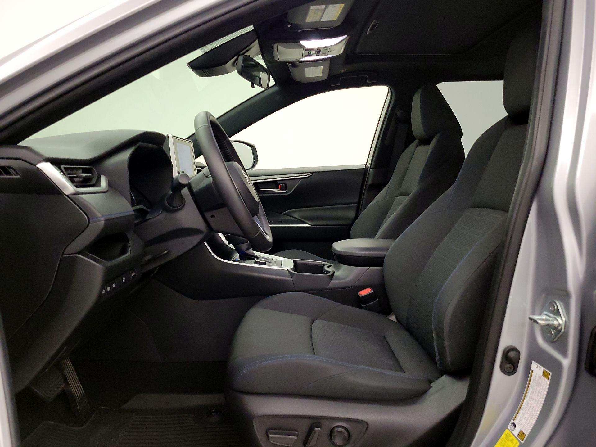 Thumbnail: 2023 Toyota RAV4 - 11