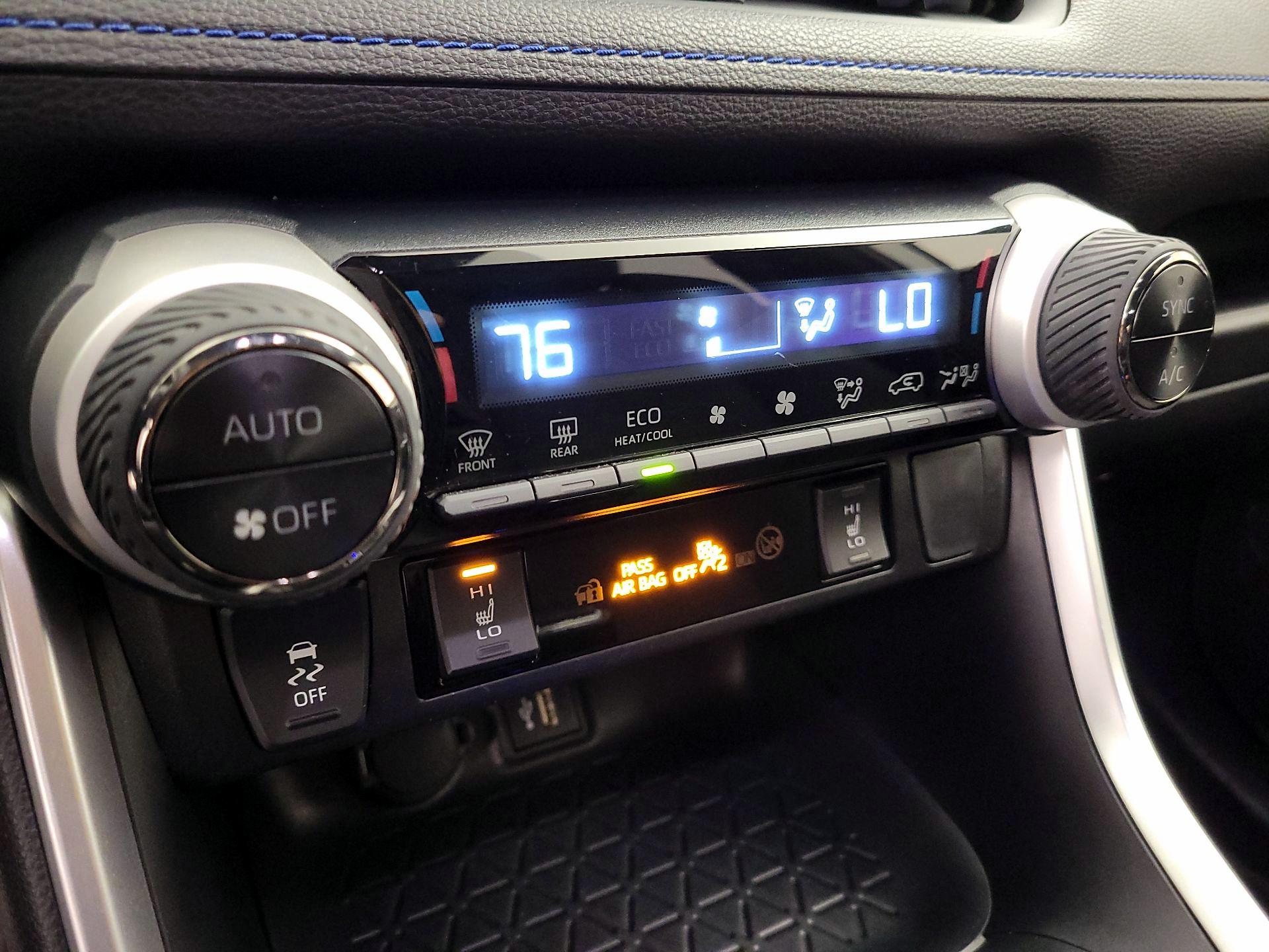 Thumbnail: 2023 Toyota RAV4 - 16