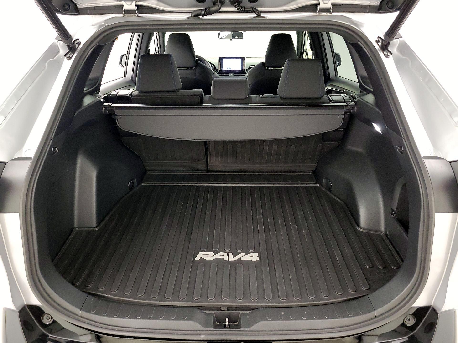 Thumbnail: 2023 Toyota RAV4 - 19