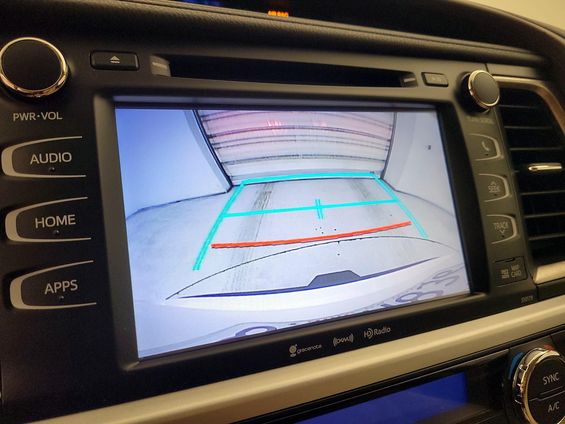 Thumbnail: 2018 Toyota Highlander - 14