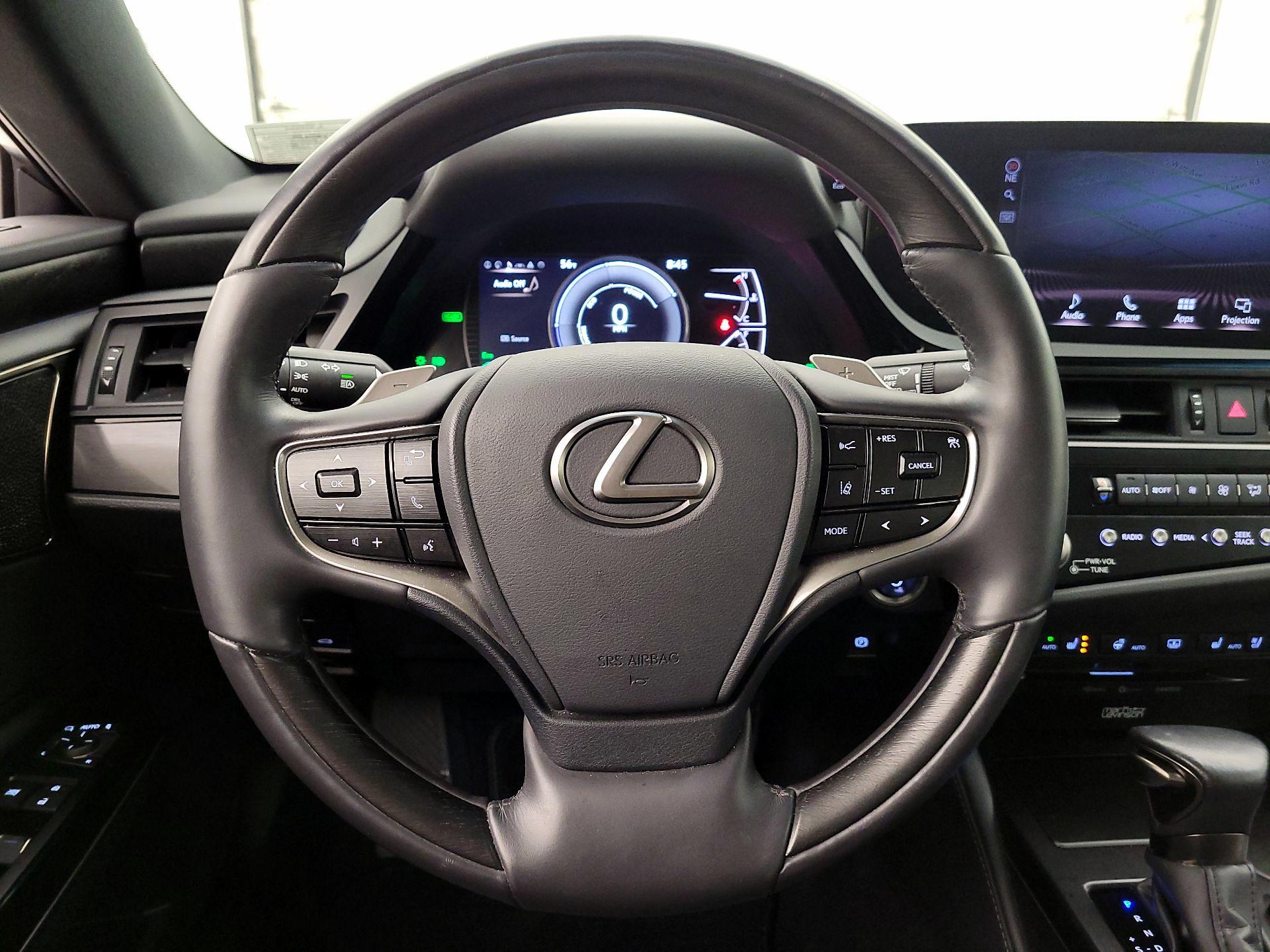 Thumbnail: 2022 Lexus ES - 10