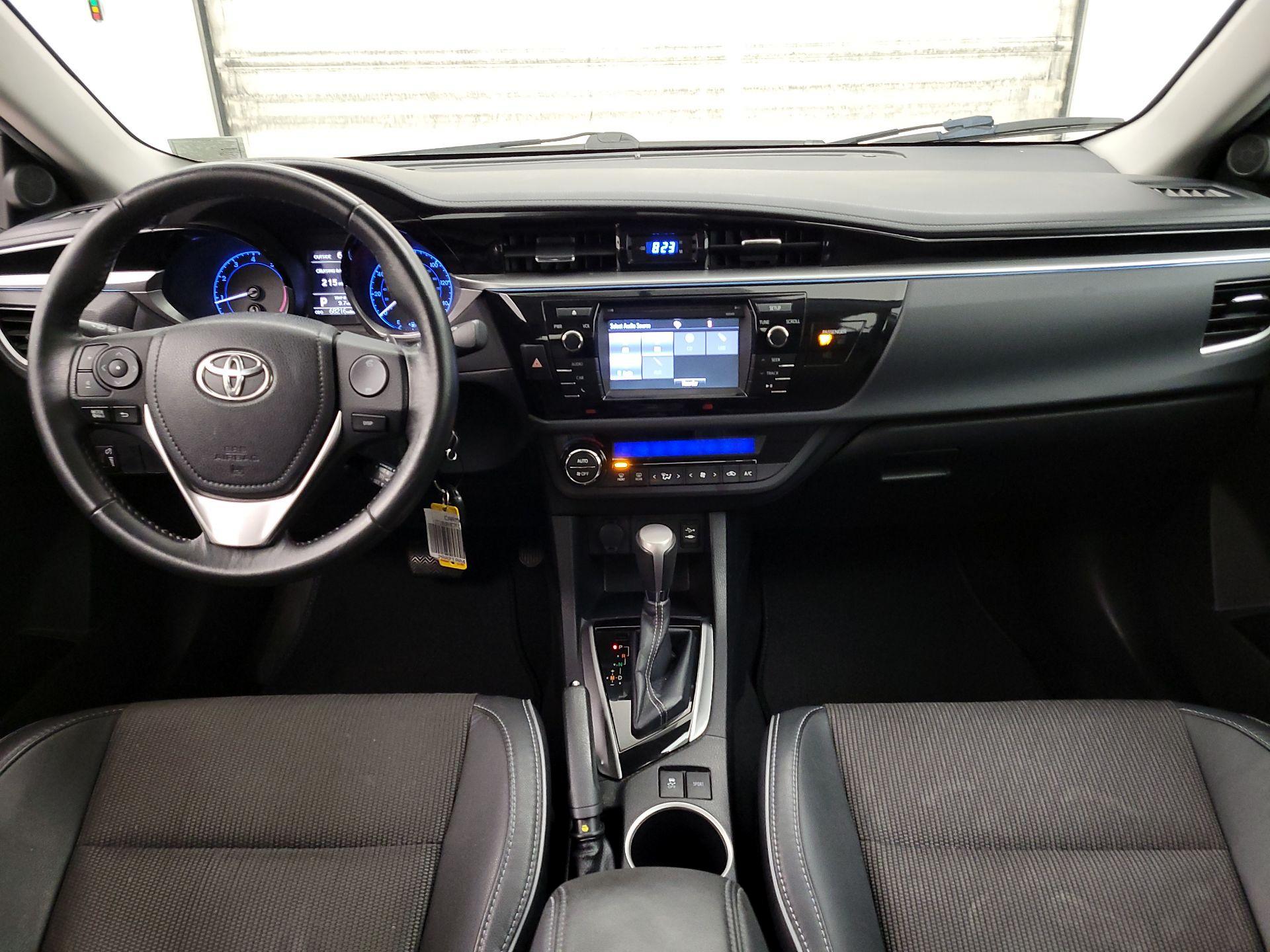 Thumbnail: 2015 Toyota Corolla - 9