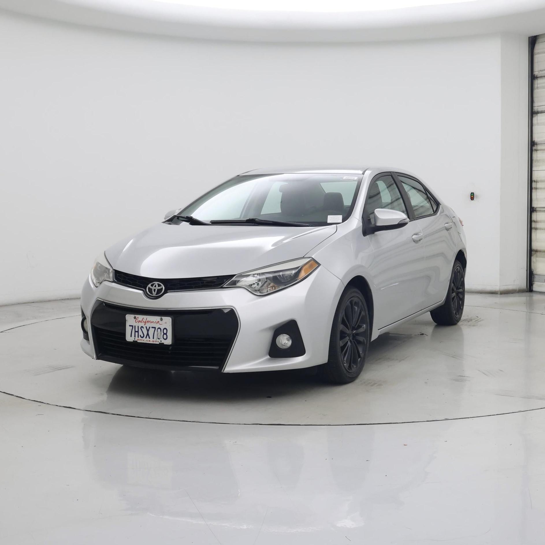 Thumbnail: 2015 Toyota Corolla - 4