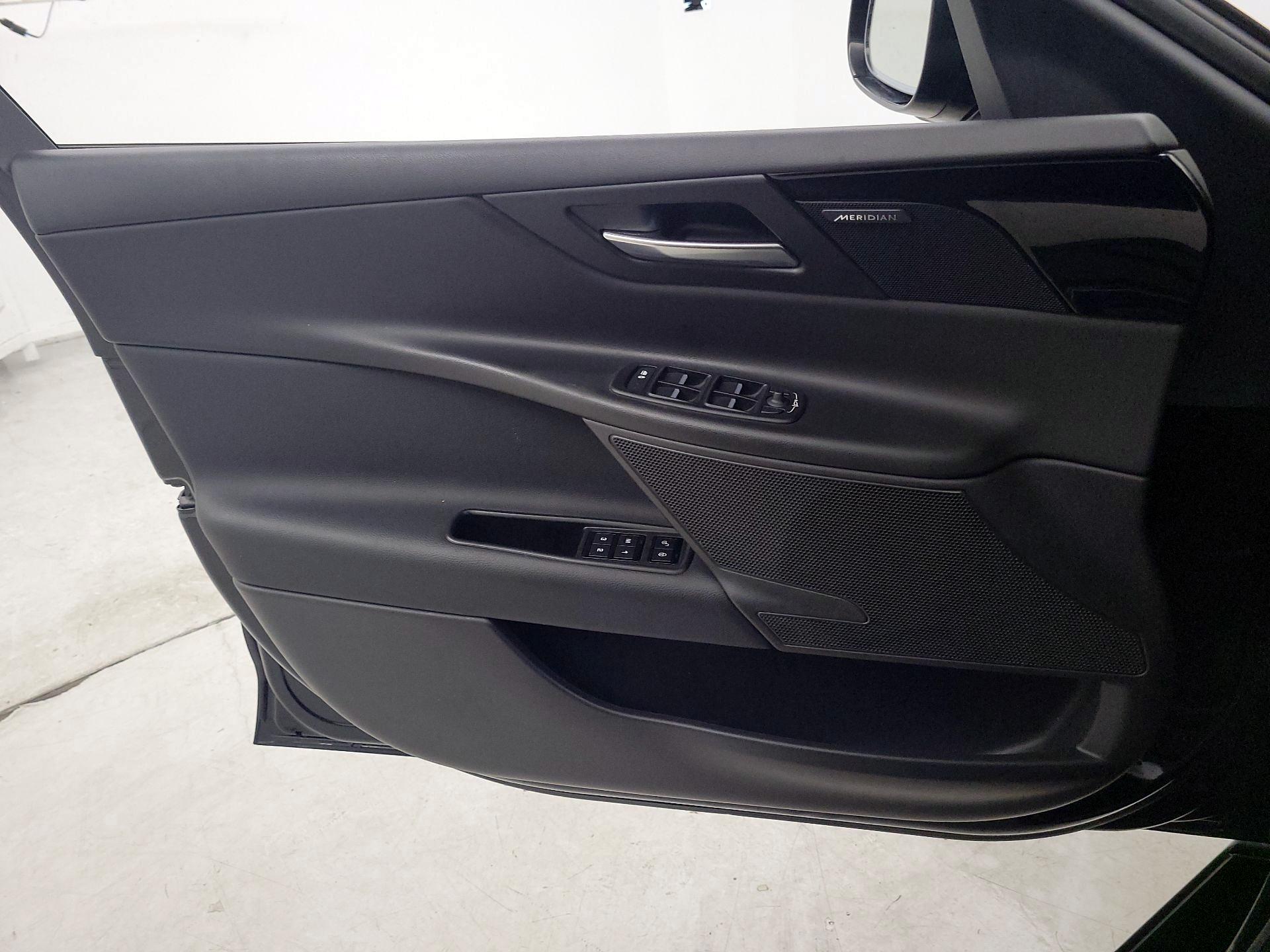 Thumbnail: 2018 Jaguar XE - 12