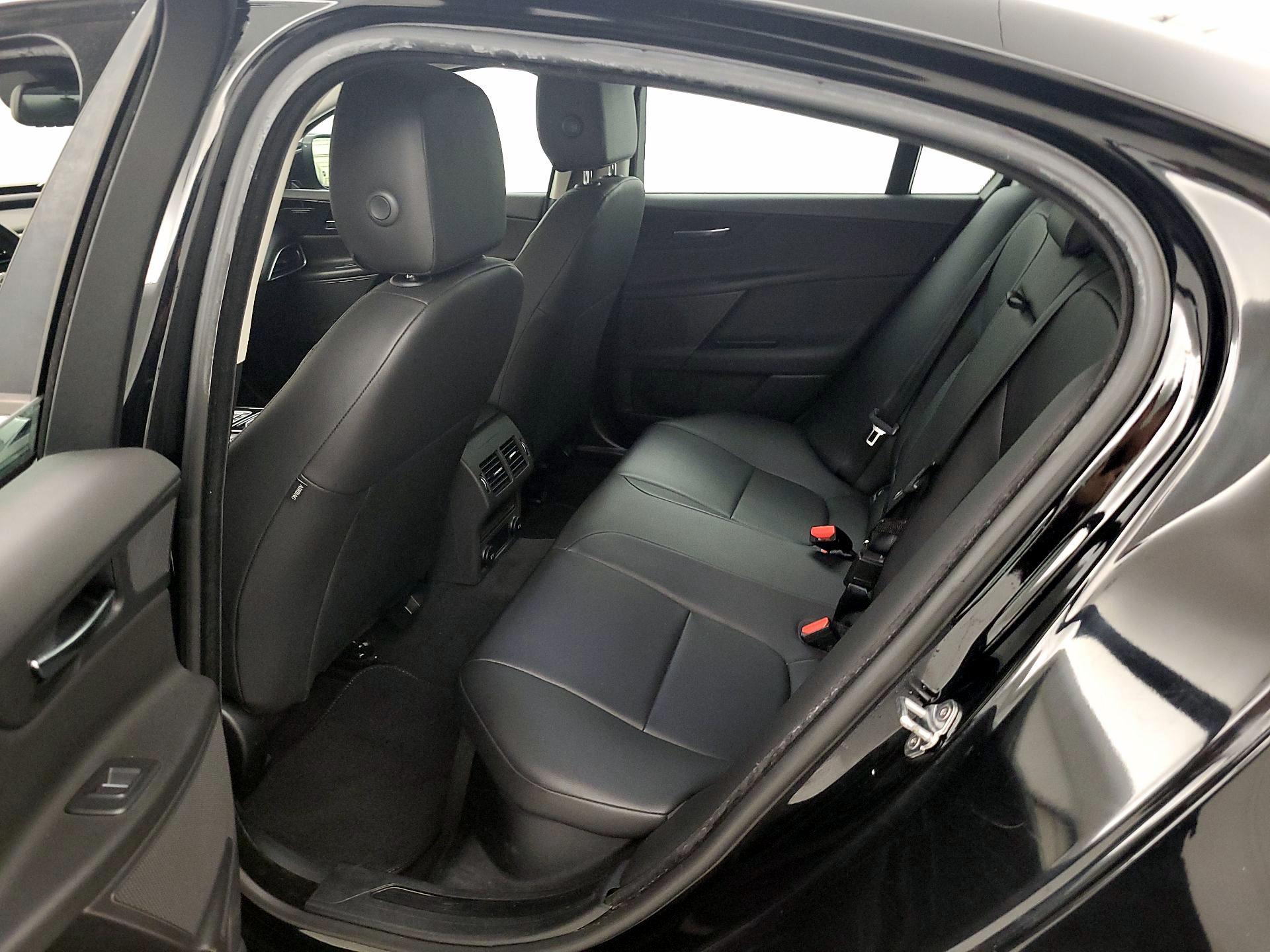 Thumbnail: 2018 Jaguar XE - 19