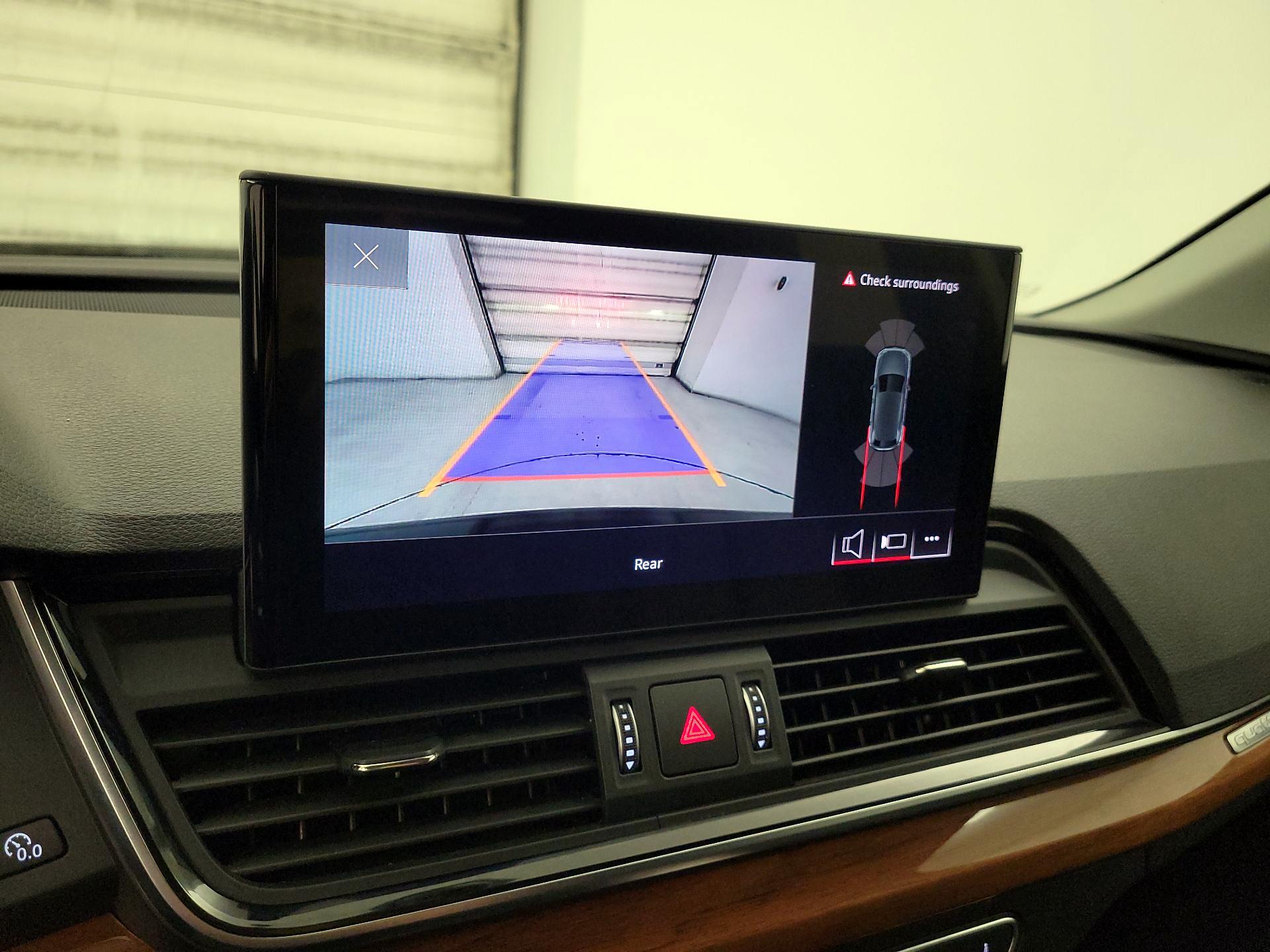 Thumbnail: 2021 Audi Q5 - 14