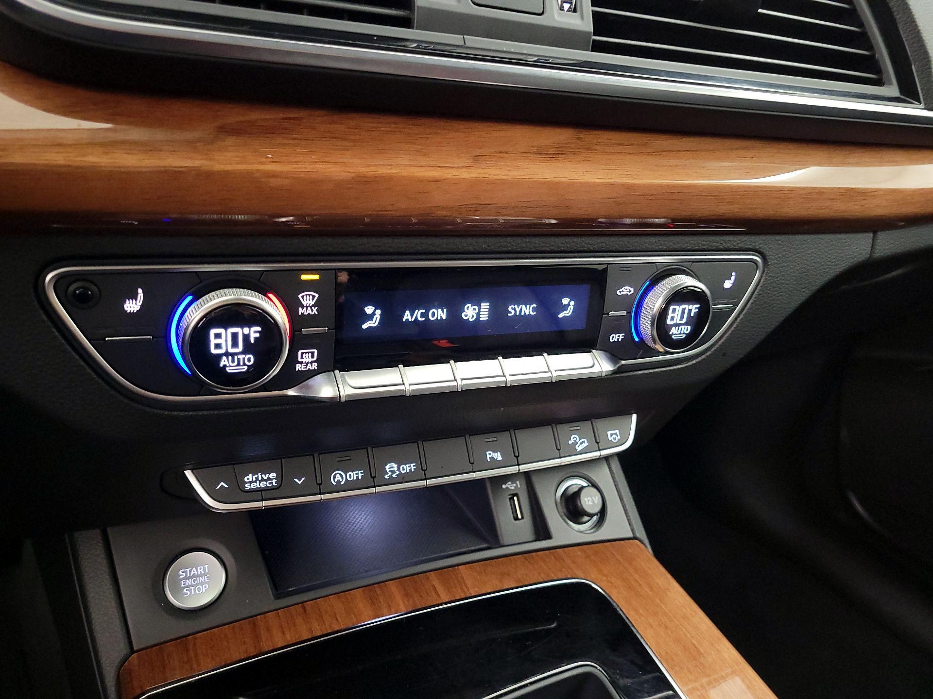 Thumbnail: 2021 Audi Q5 - 16