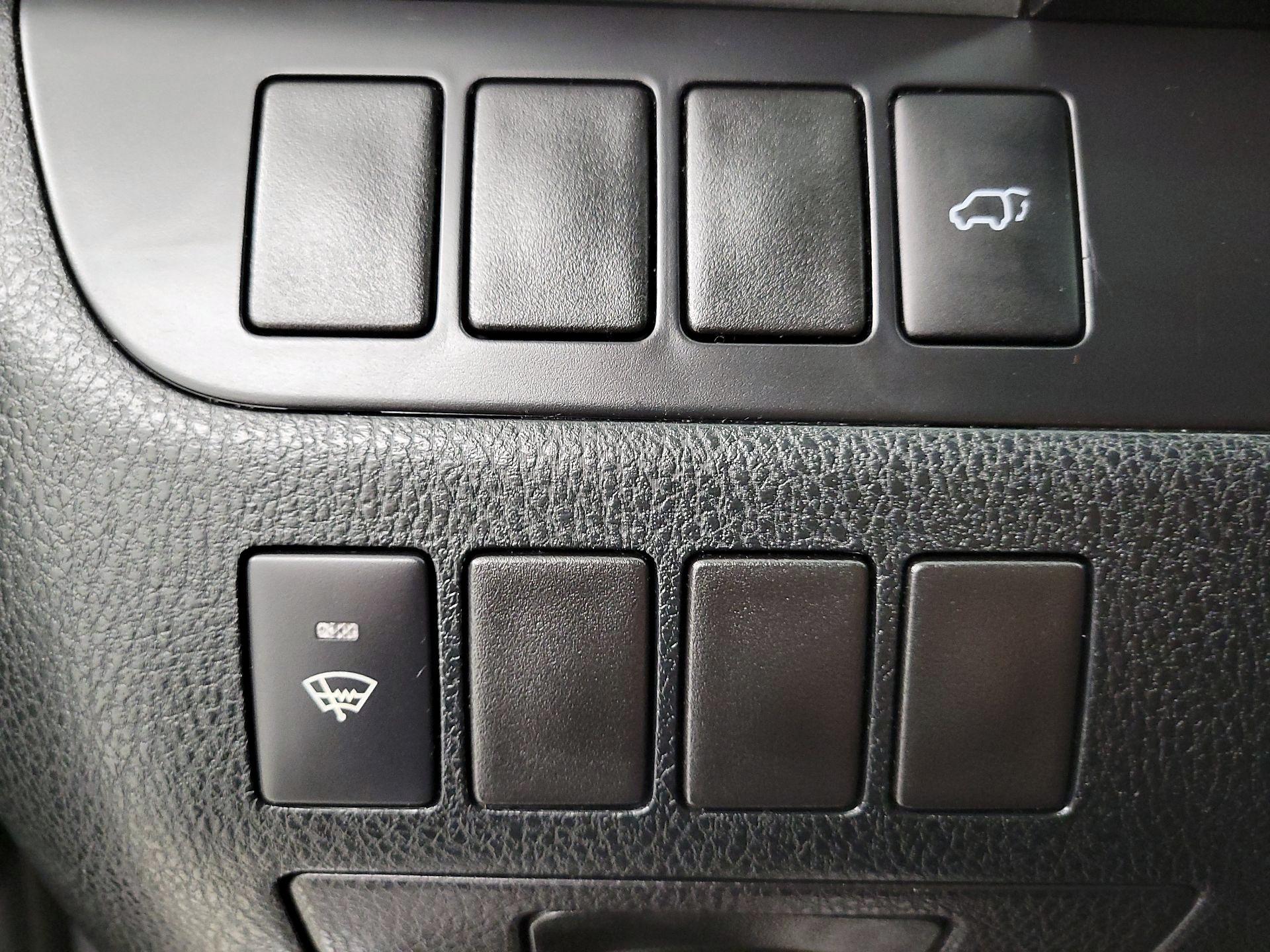 Thumbnail: 2014 Toyota Highlander - 13