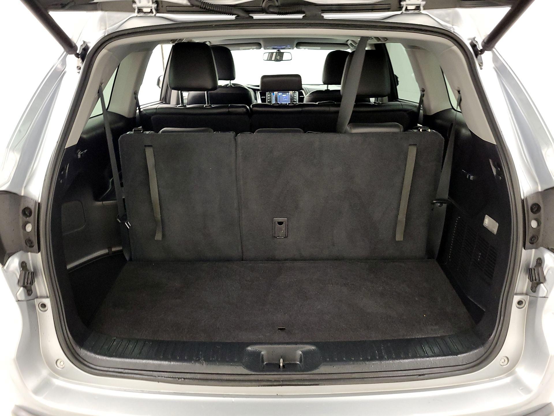 Thumbnail: 2014 Toyota Highlander - 19