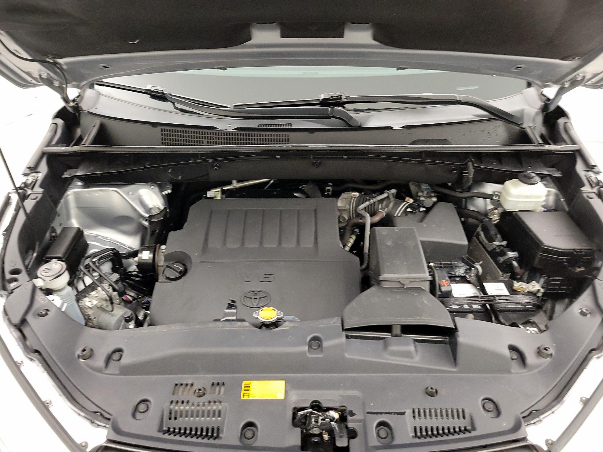 Thumbnail: 2014 Toyota Highlander - 20