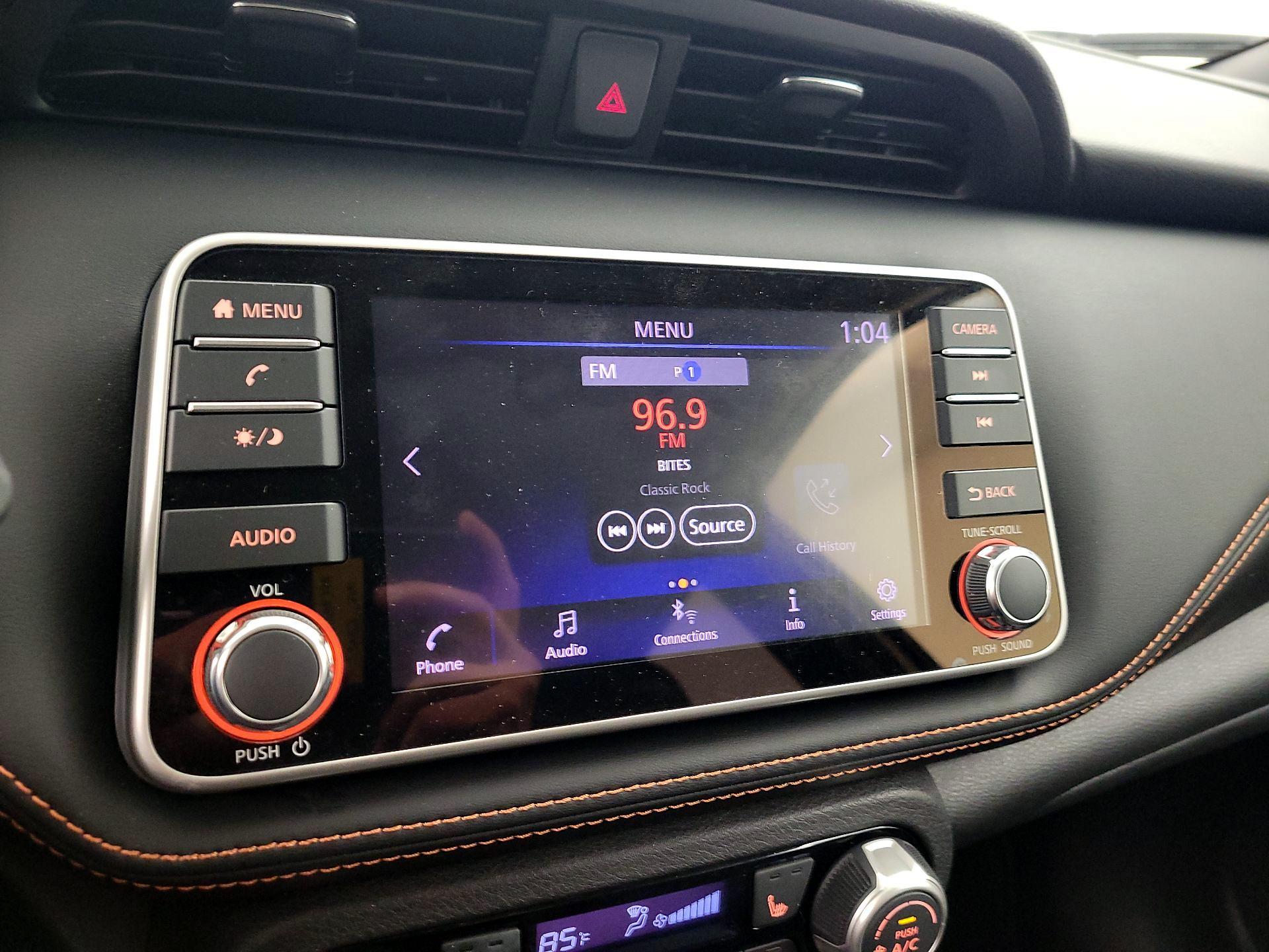 Thumbnail: 2018 Nissan Kicks - 15