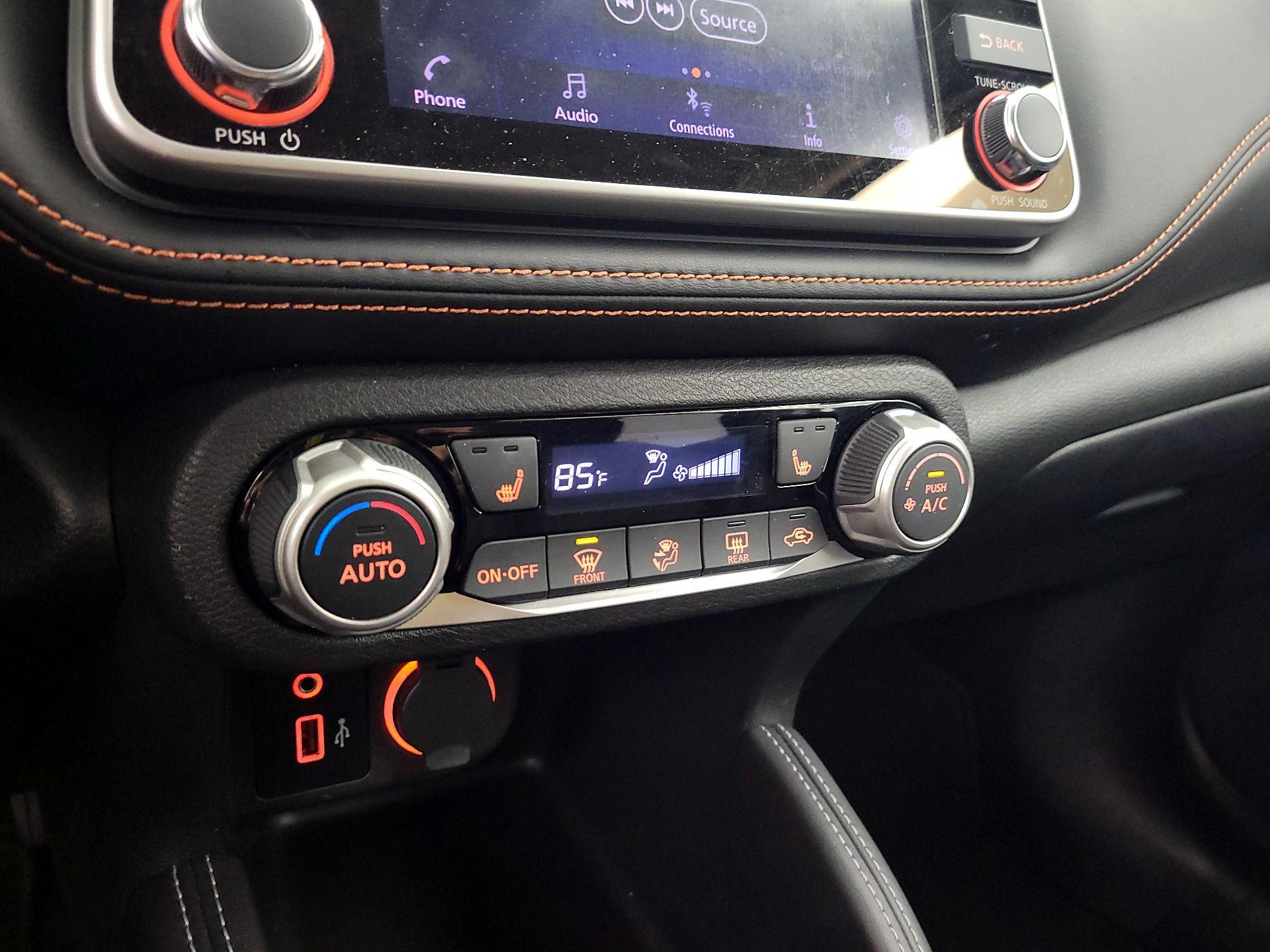 Thumbnail: 2018 Nissan Kicks - 16