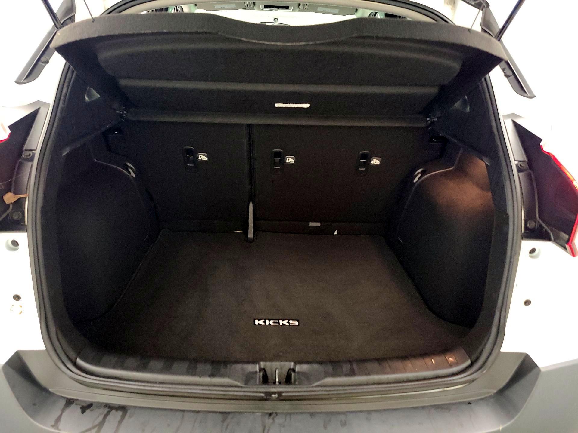 Thumbnail: 2018 Nissan Kicks - 20