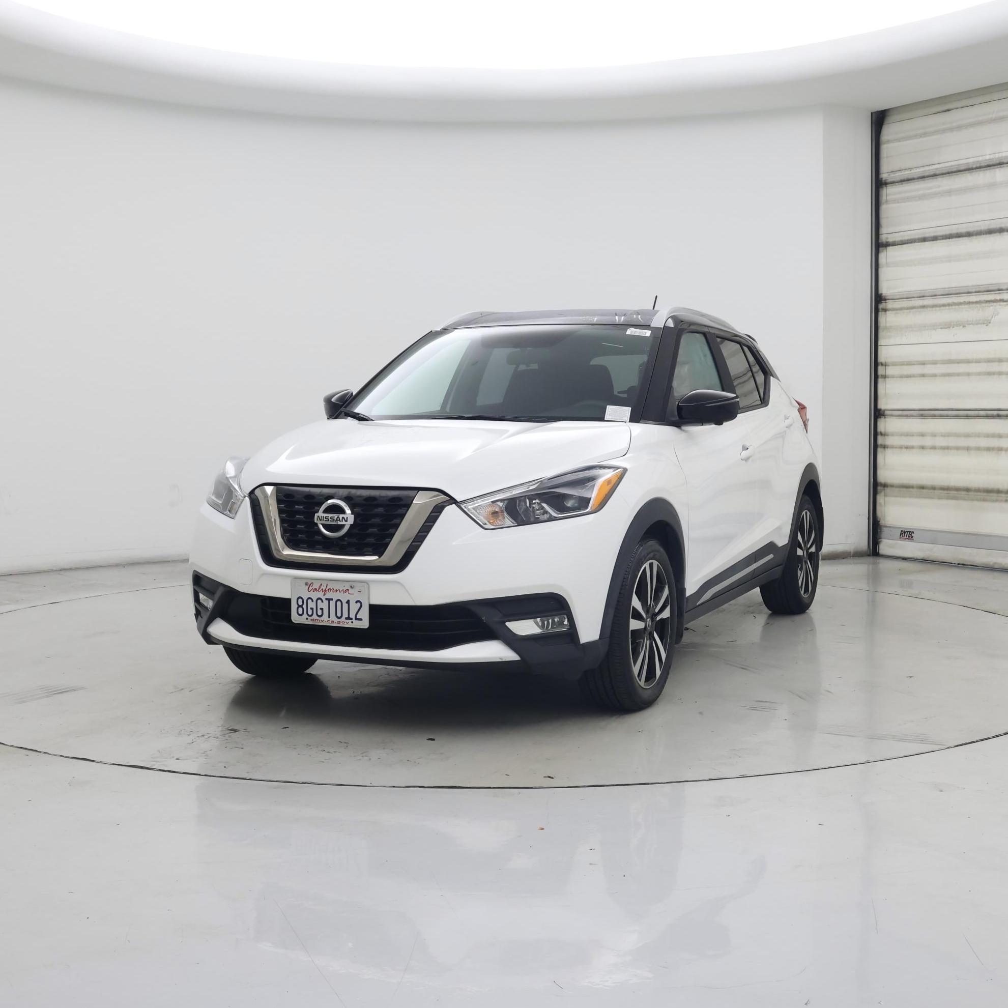 Thumbnail: 2018 Nissan Kicks - 4