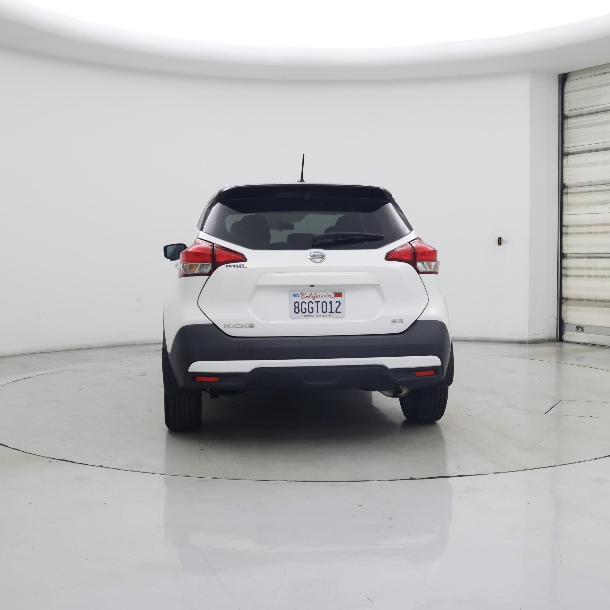 Thumbnail: 2018 Nissan Kicks - 6