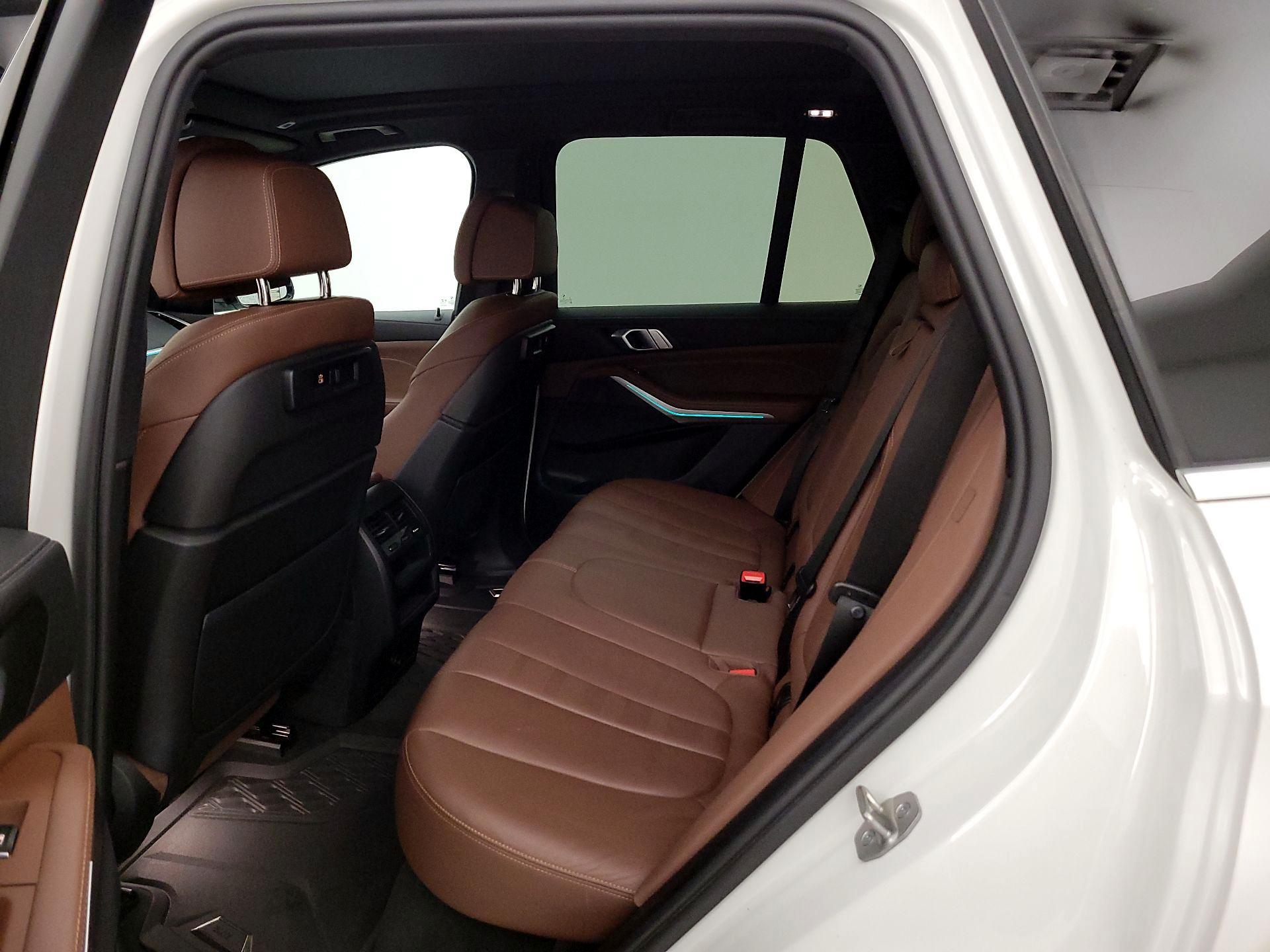 Thumbnail: 2022 BMW X5 - 20