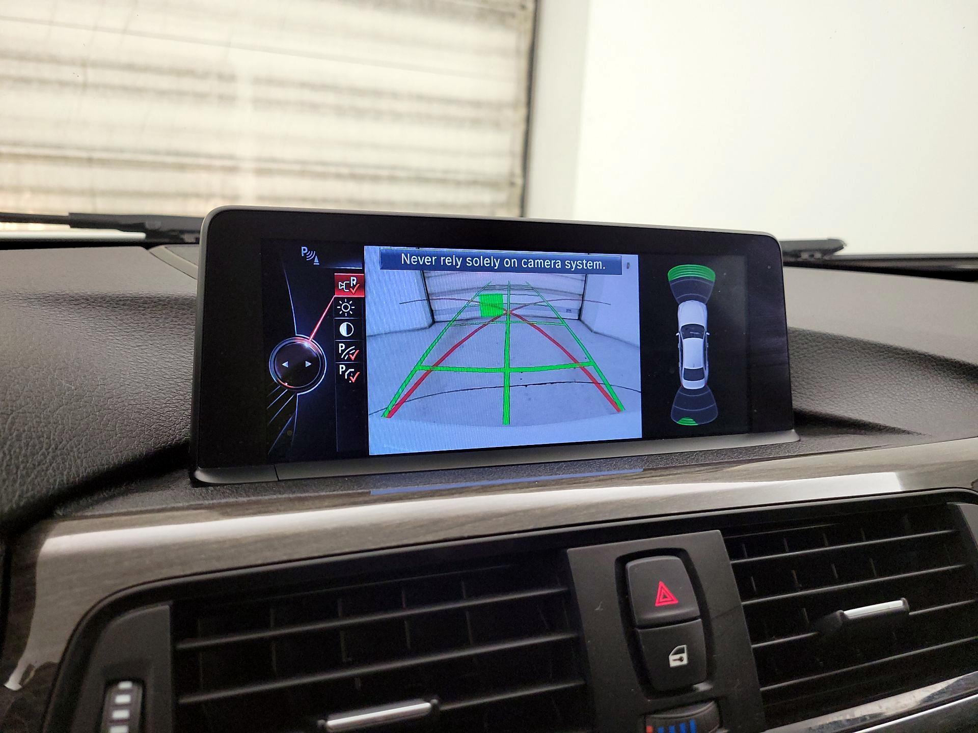 Thumbnail: 2015 BMW 3 Series - 13