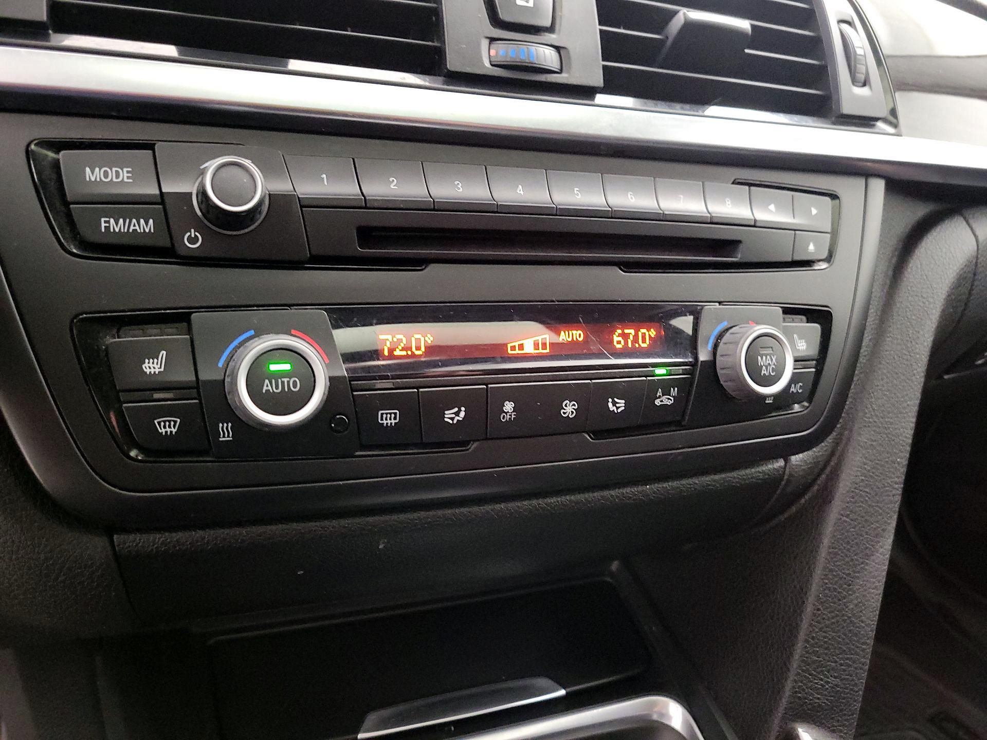 Thumbnail: 2015 BMW 3 Series - 15