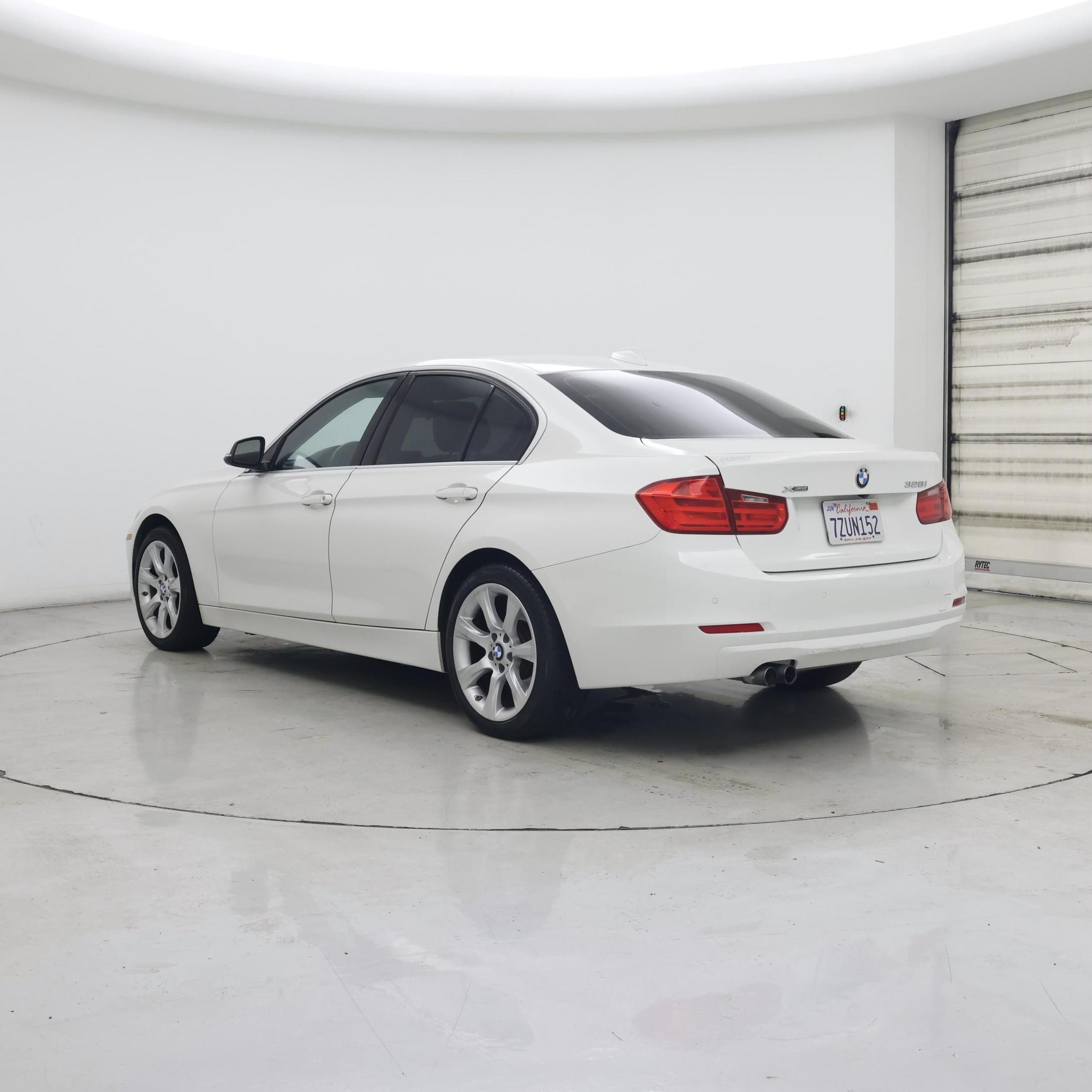 Thumbnail: 2015 BMW 3 Series - 2